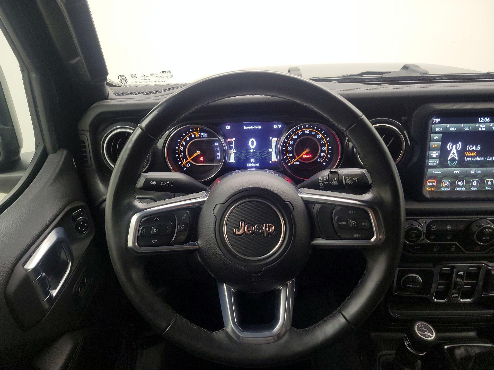 Thumbnail: 2022 Jeep Wrangler - 10