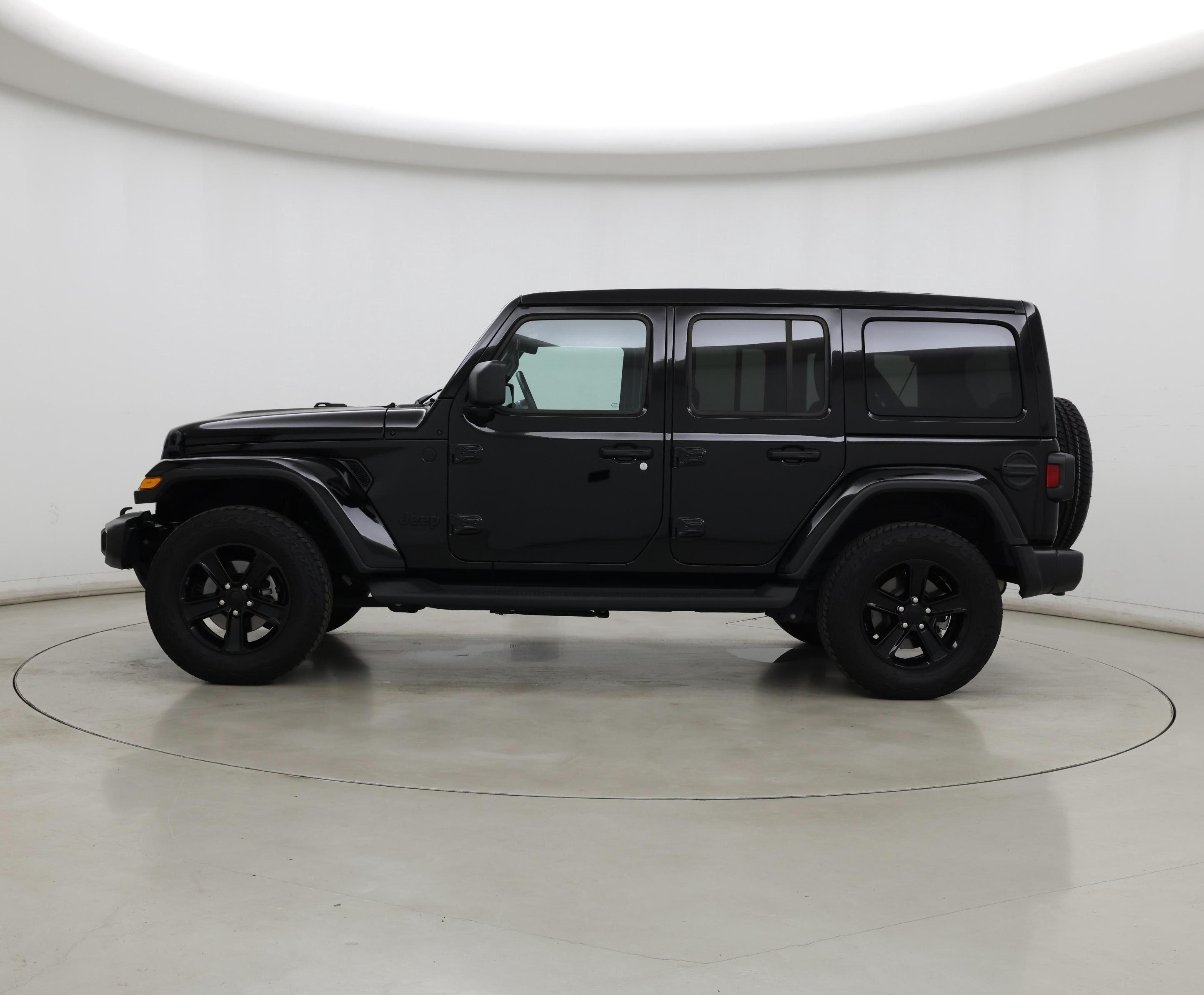Thumbnail: 2022 Jeep Wrangler - 3