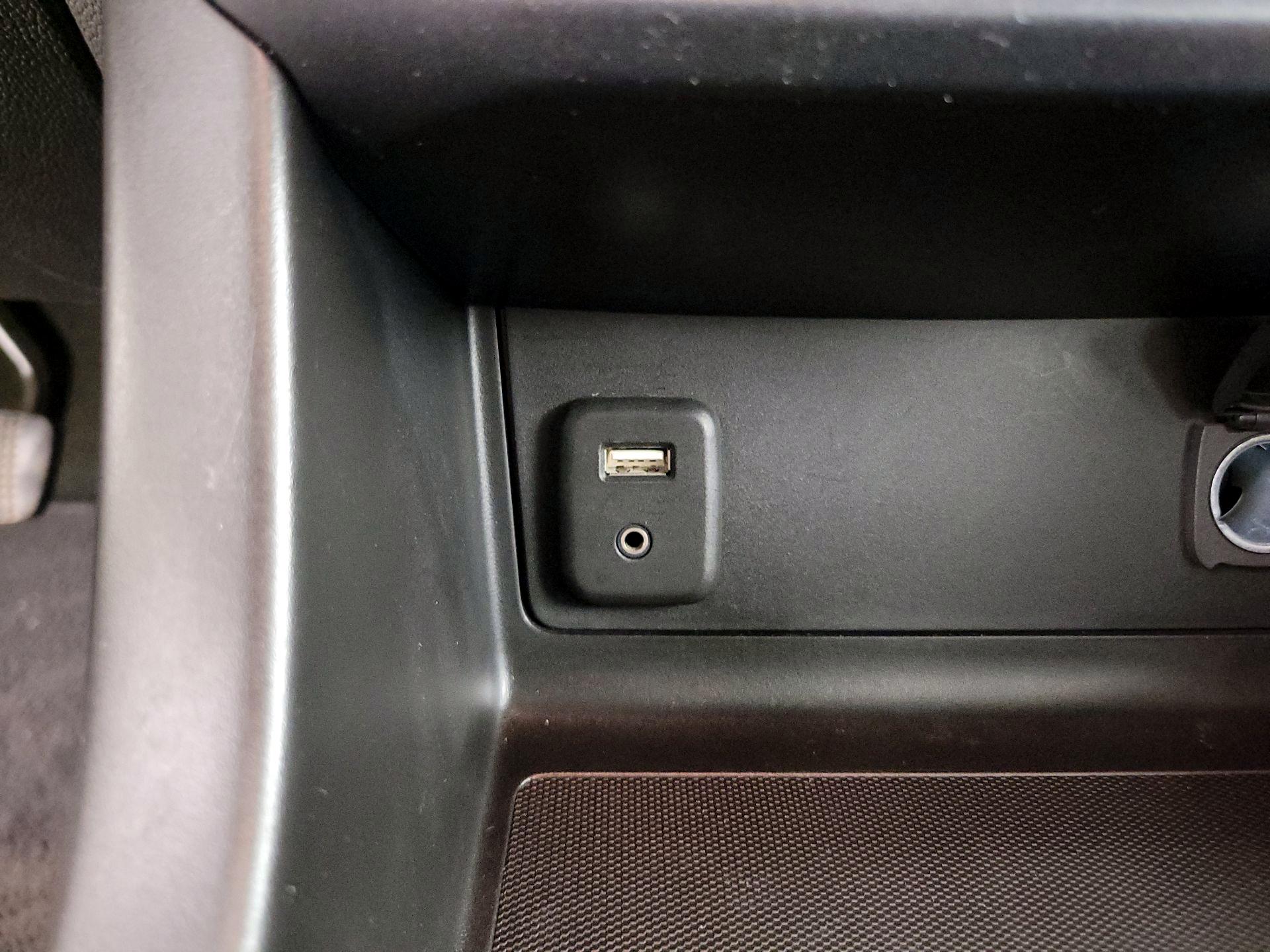 Thumbnail: 2018 Chevrolet Colorado - 18