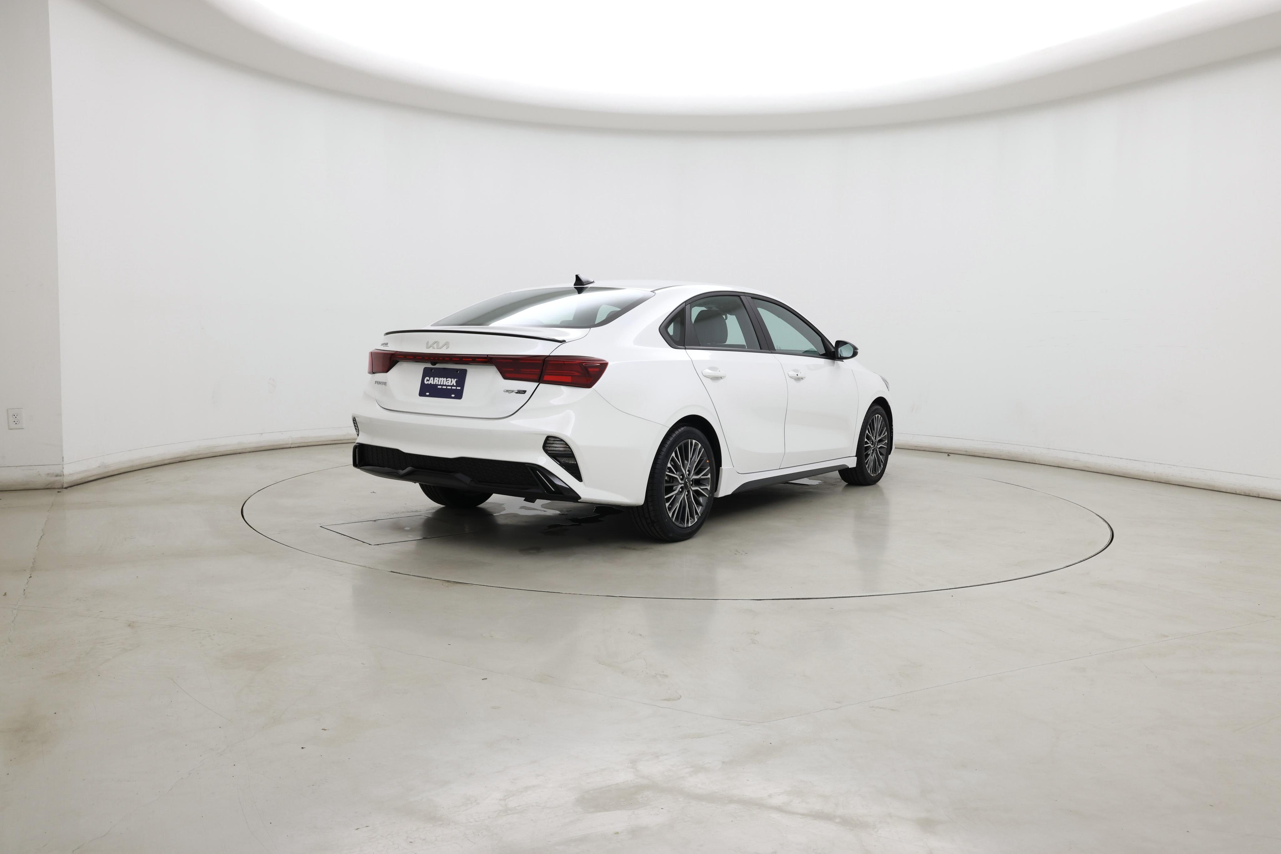 Thumbnail: 2024 Kia Forte - 8
