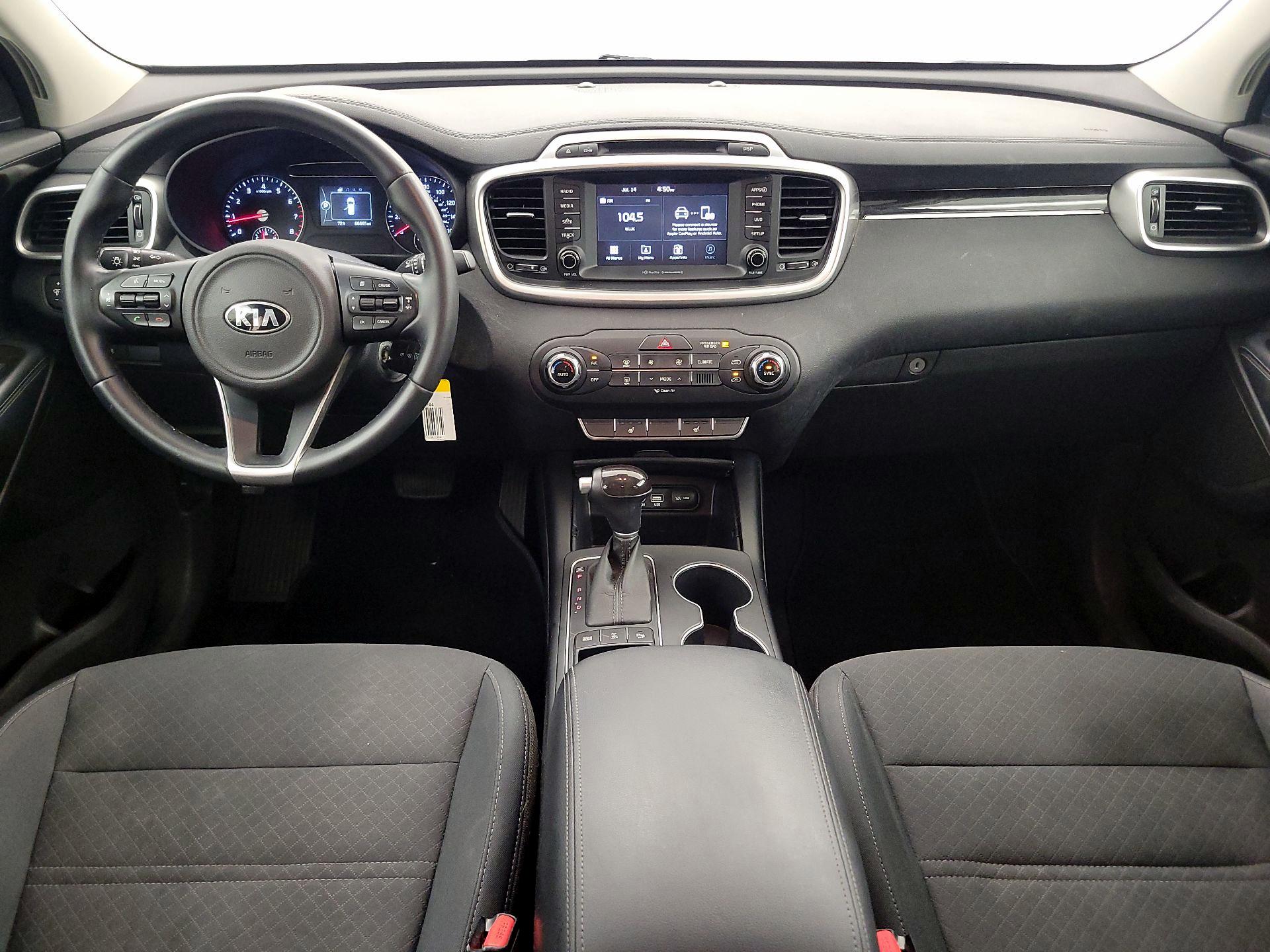 Thumbnail: 2018 Kia Sorento - 9