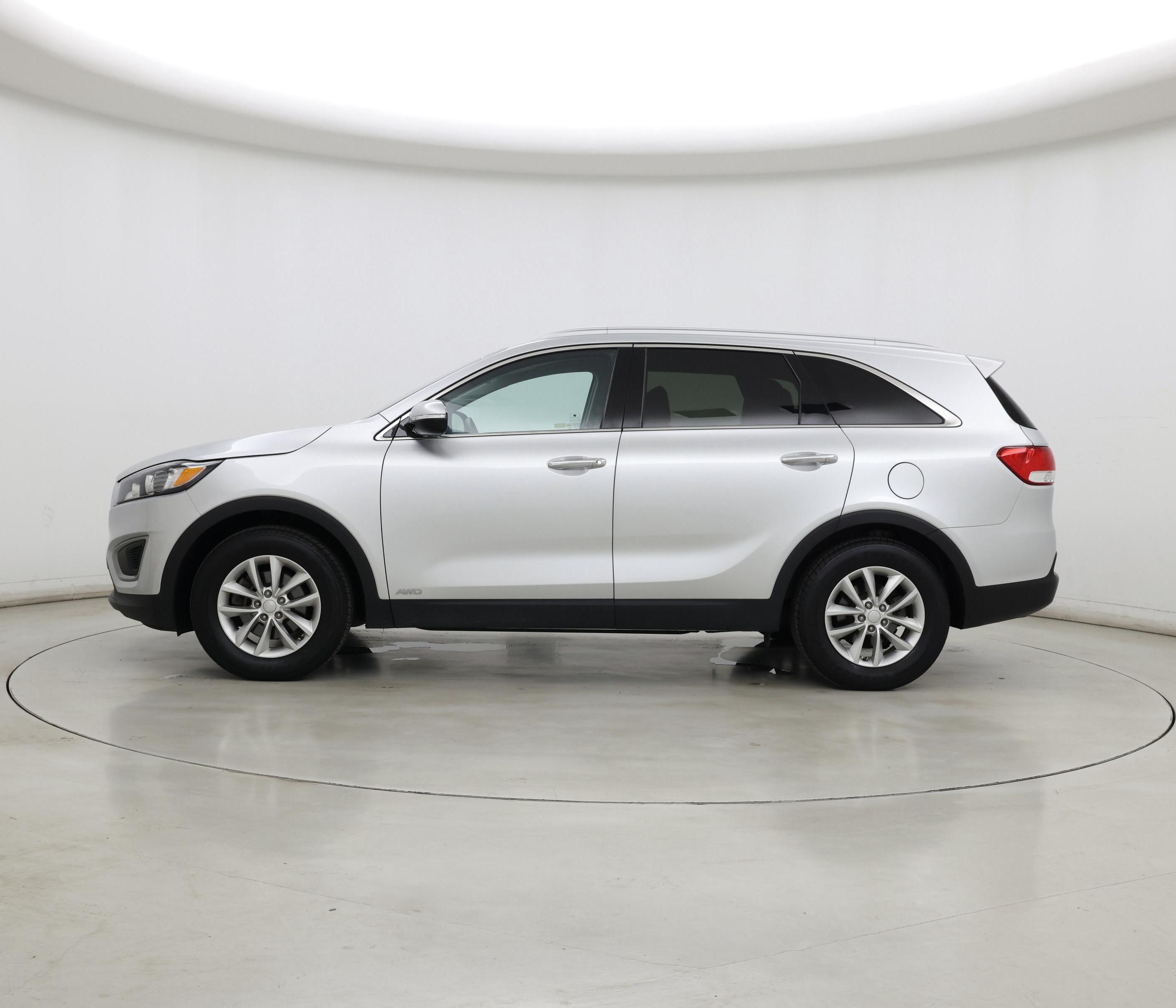 Thumbnail: 2018 Kia Sorento - 3