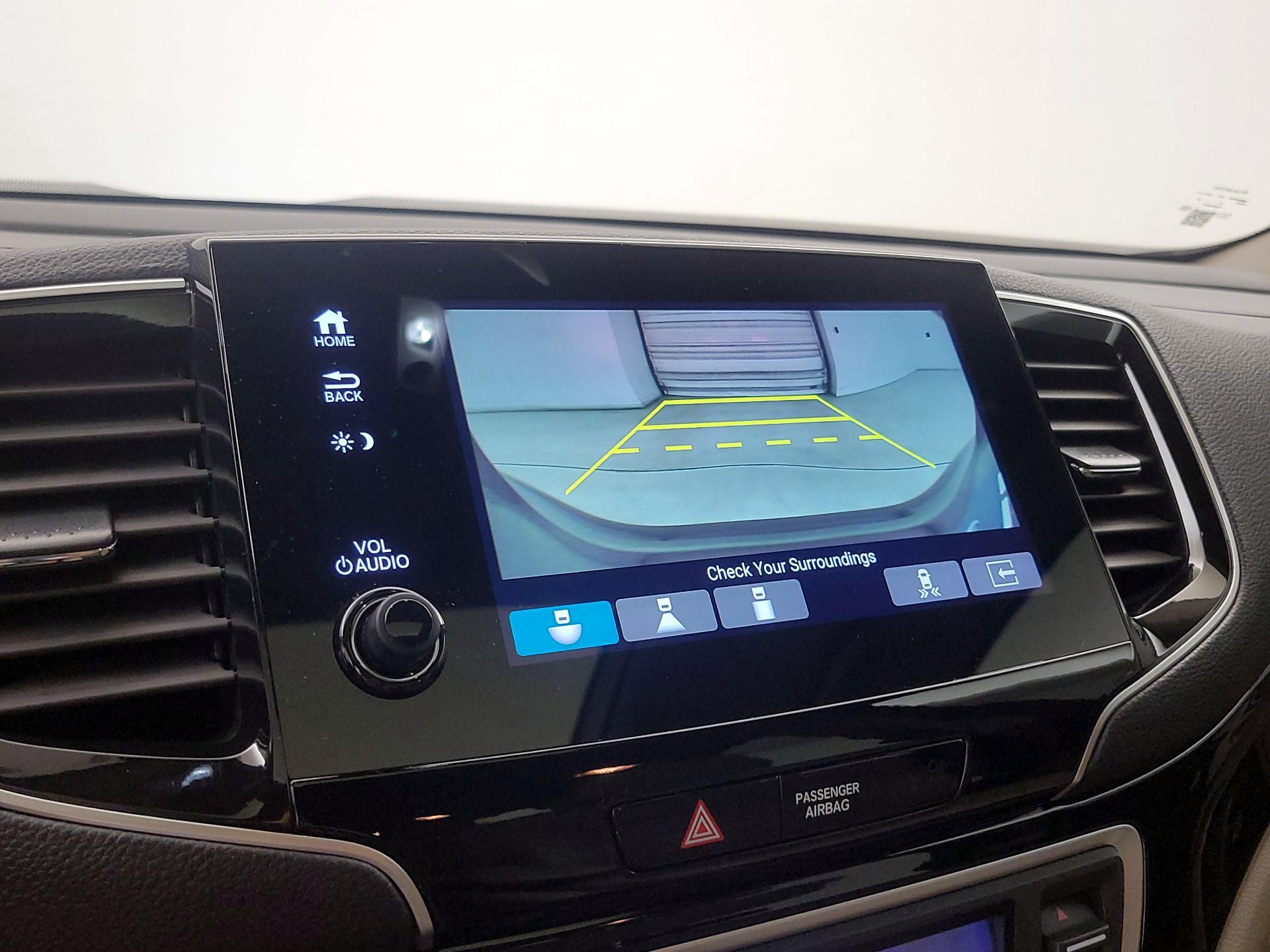 Thumbnail: 2019 Honda Pilot - 15