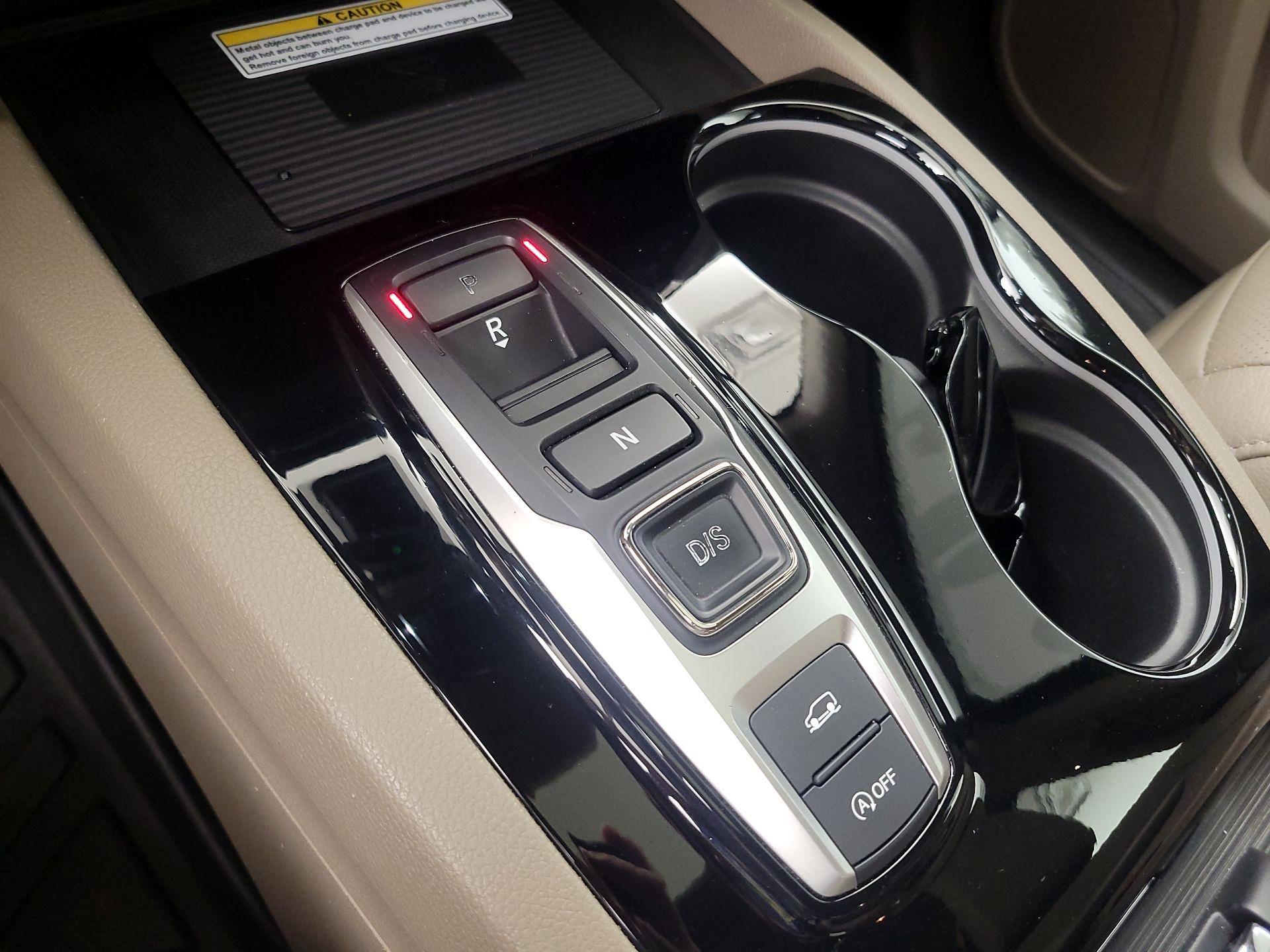 Thumbnail: 2019 Honda Pilot - 18