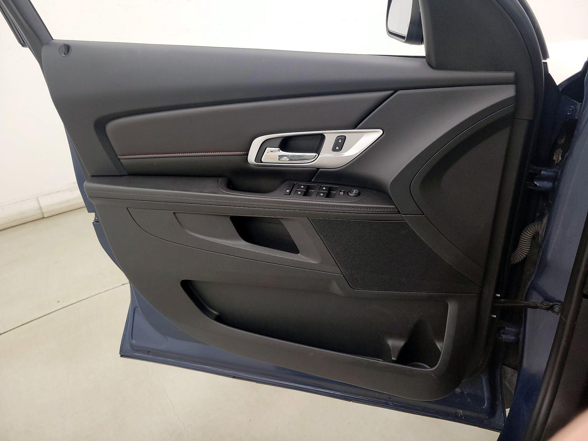Thumbnail: 2016 GMC Terrain - 12