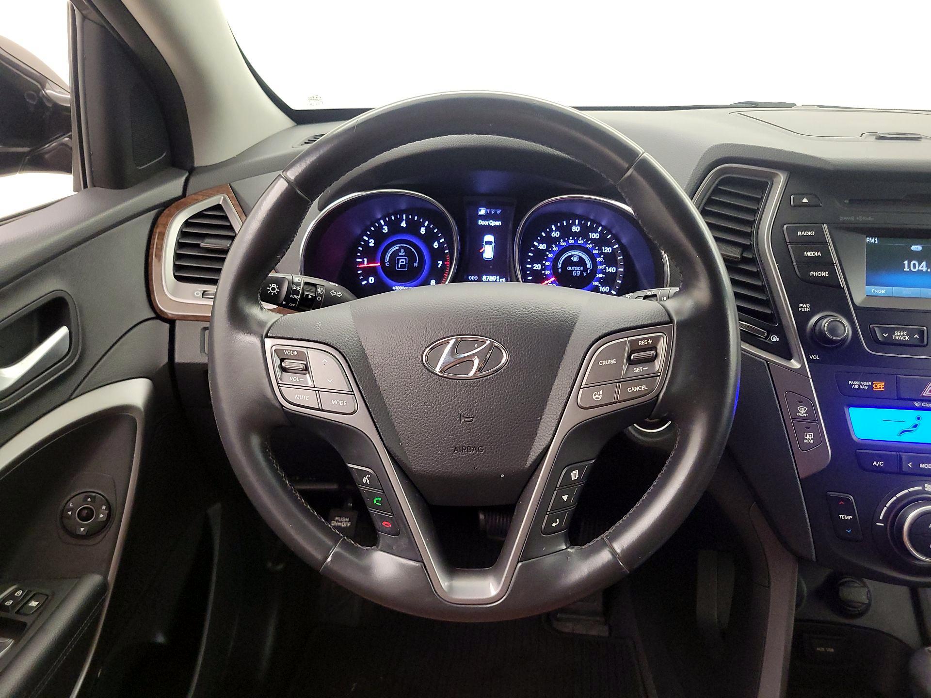 Thumbnail: 2013 Hyundai Santa Fe - 10