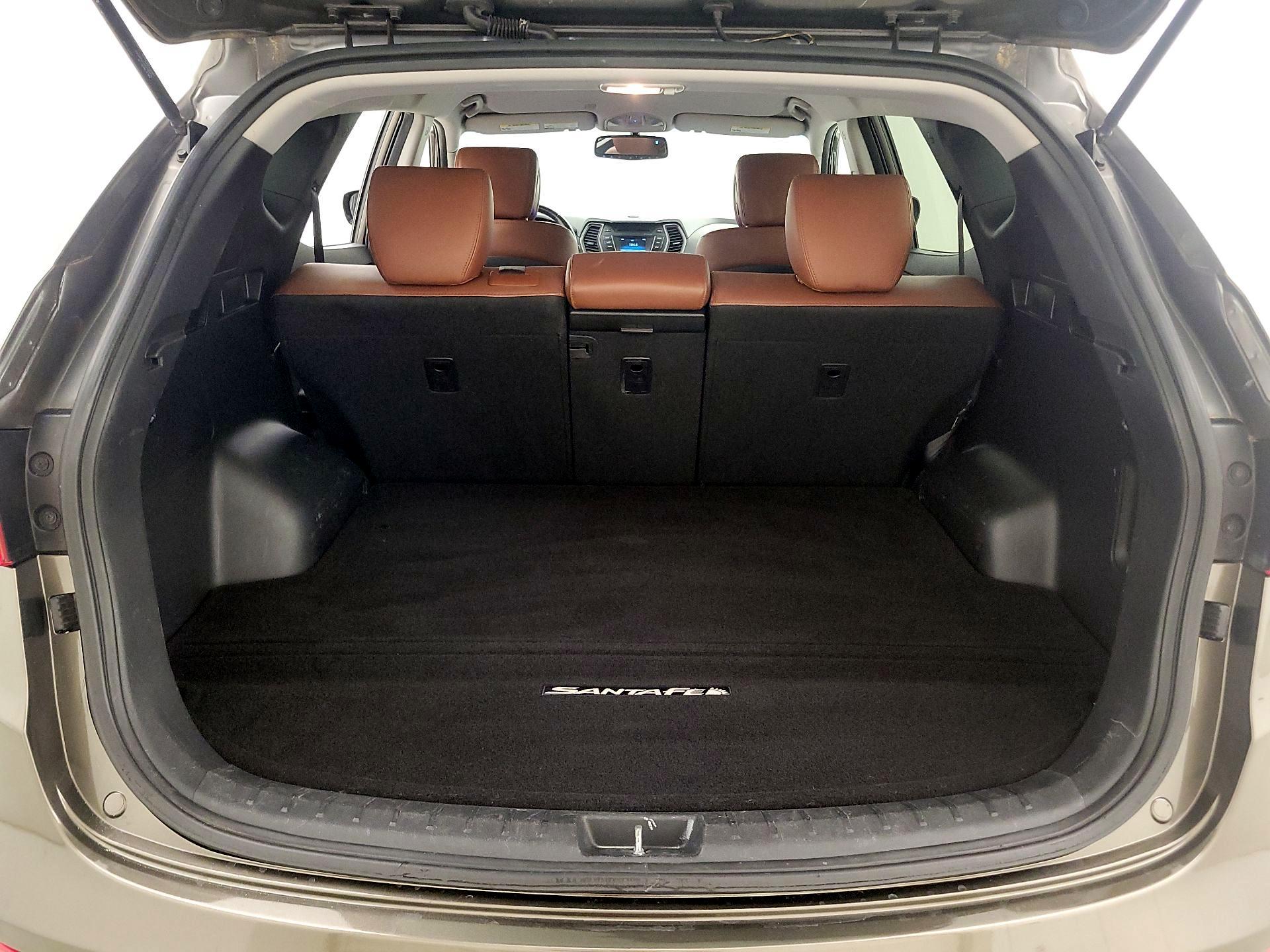 Thumbnail: 2013 Hyundai Santa Fe - 20