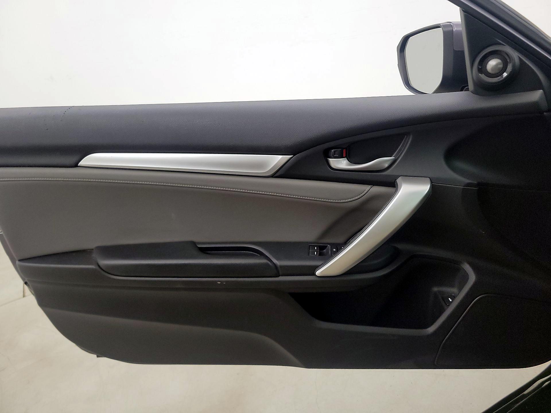 Thumbnail: 2017 Honda Civic - 12
