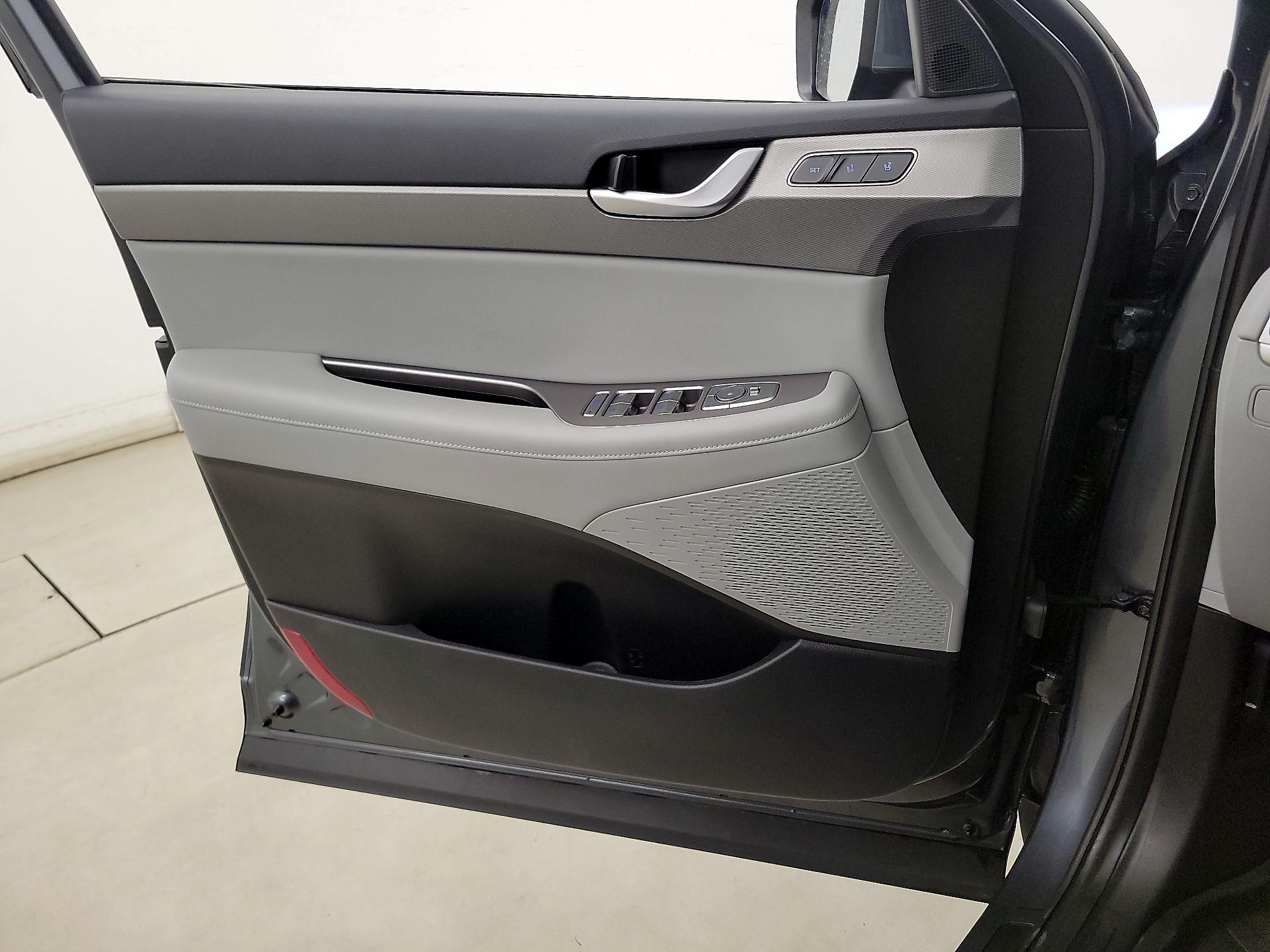 Thumbnail: 2021 Hyundai Palisade - 12