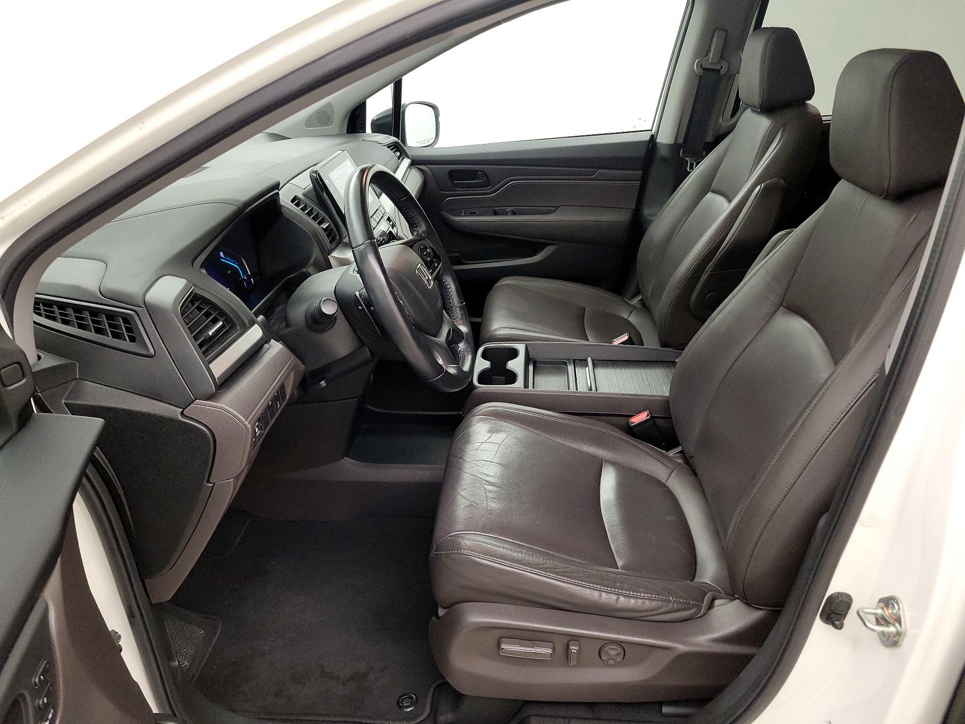 Thumbnail: 2019 Honda Odyssey - 11