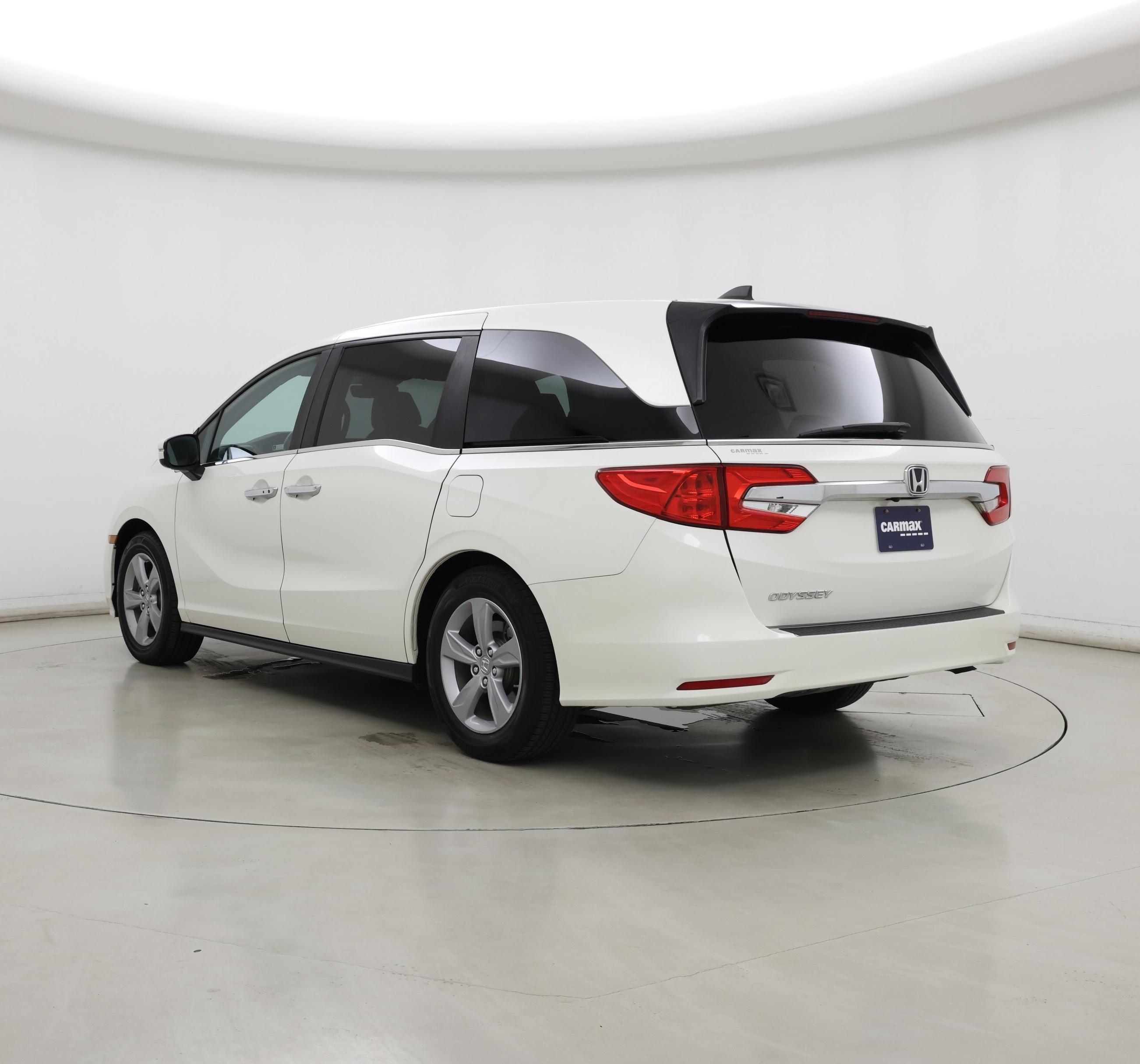 Thumbnail: 2019 Honda Odyssey - 2