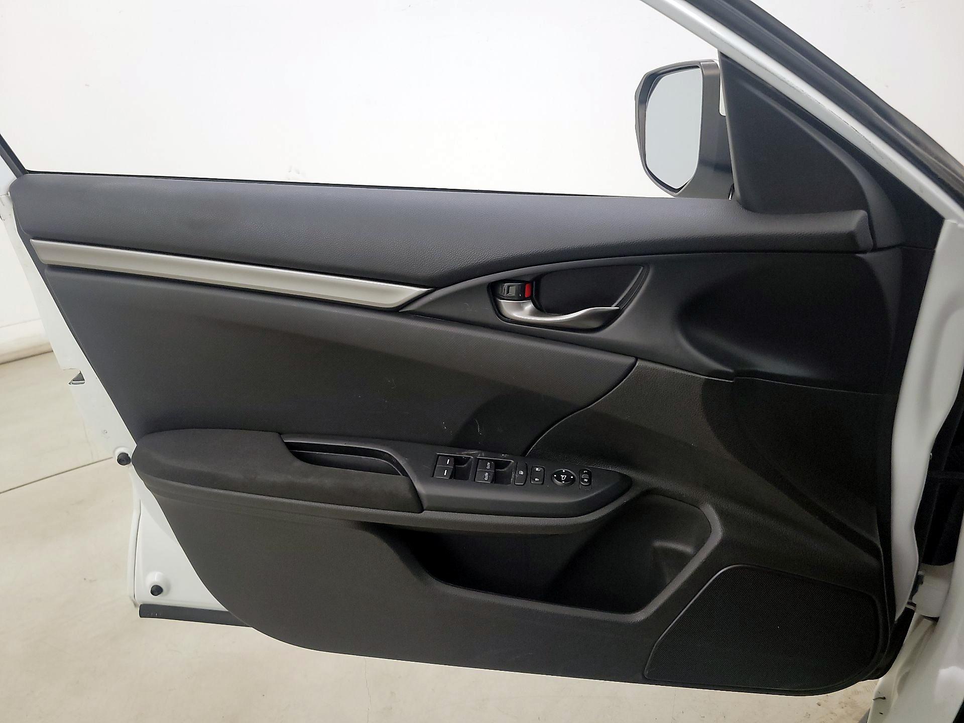Thumbnail: 2019 Honda Civic - 12