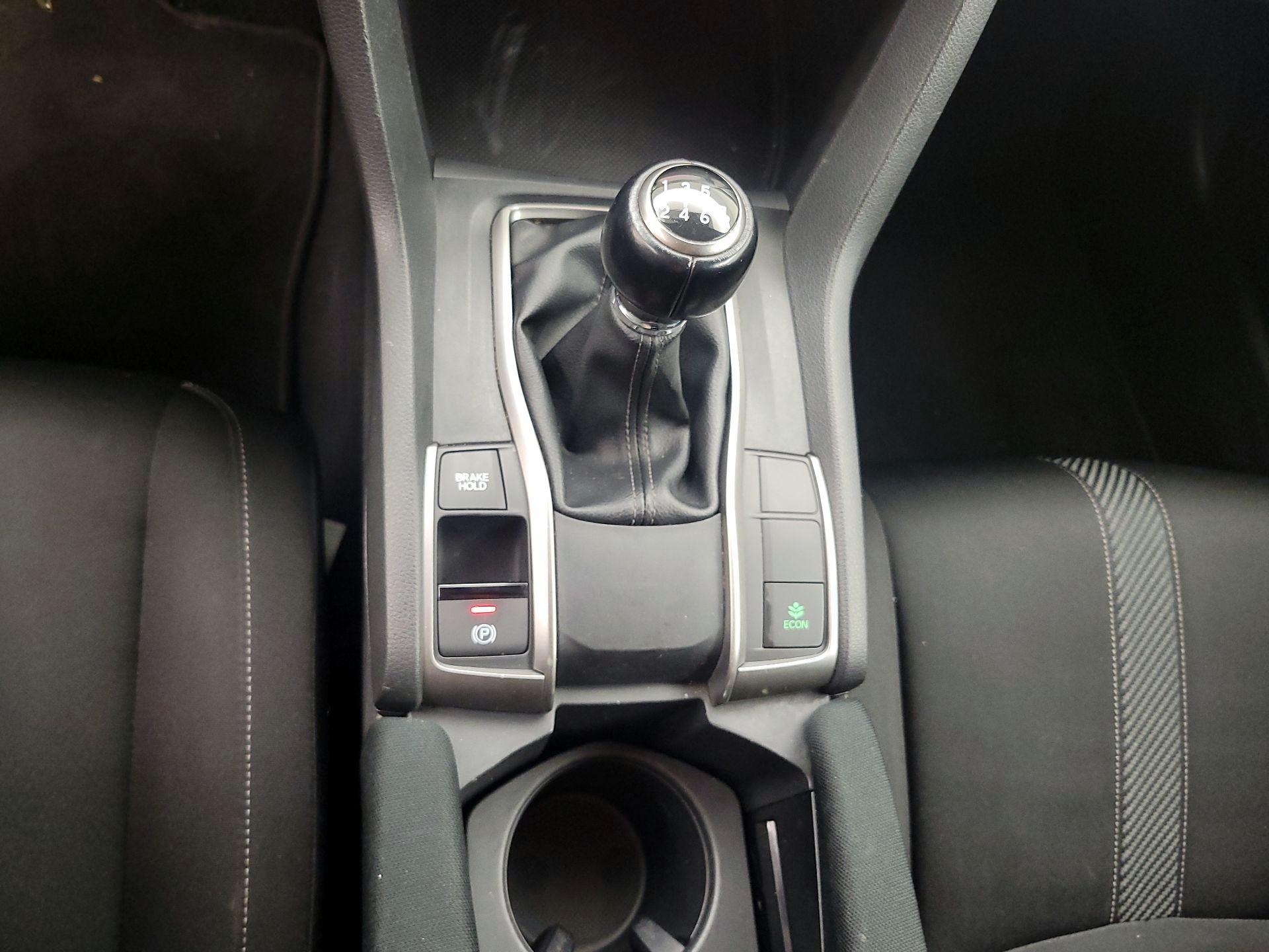 Thumbnail: 2019 Honda Civic - 17