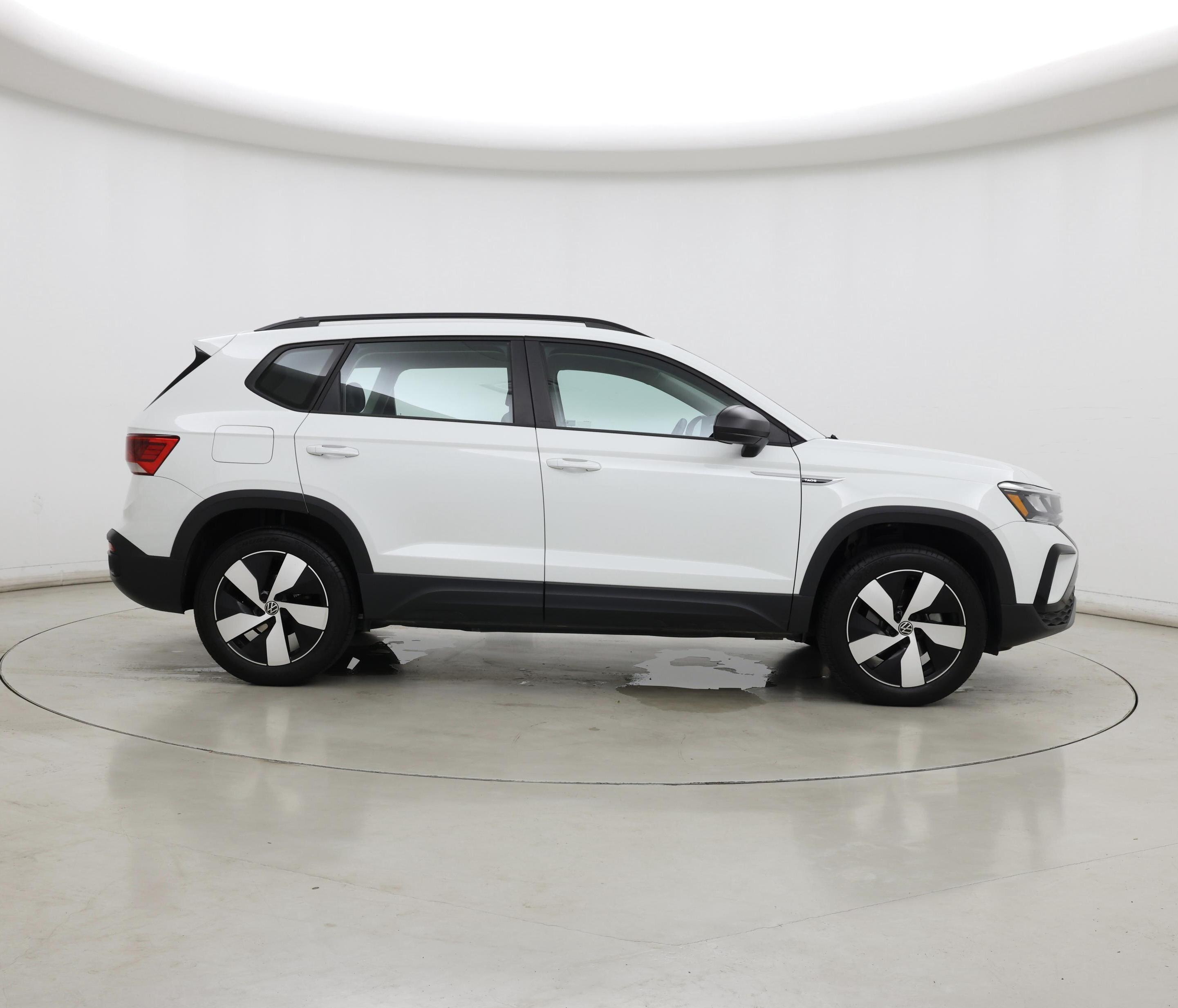 Thumbnail: 2024 Volkswagen Taos - 7
