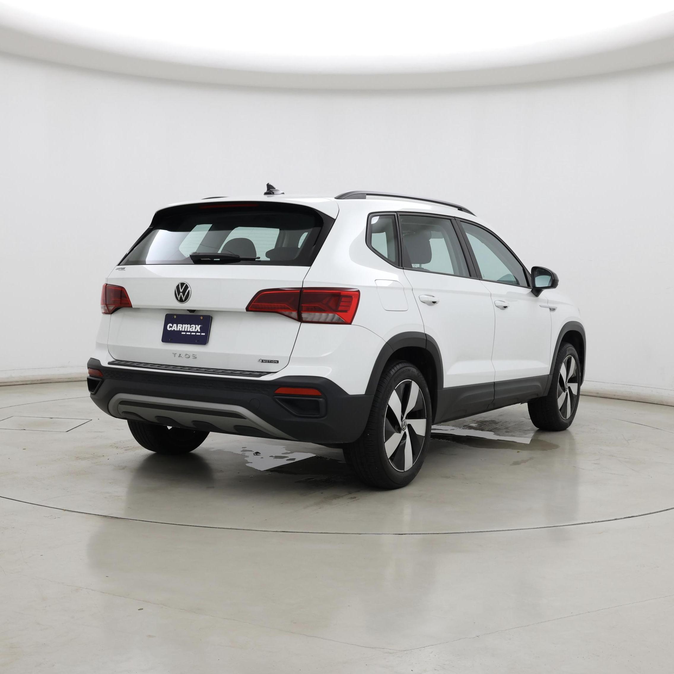 Thumbnail: 2024 Volkswagen Taos - 8