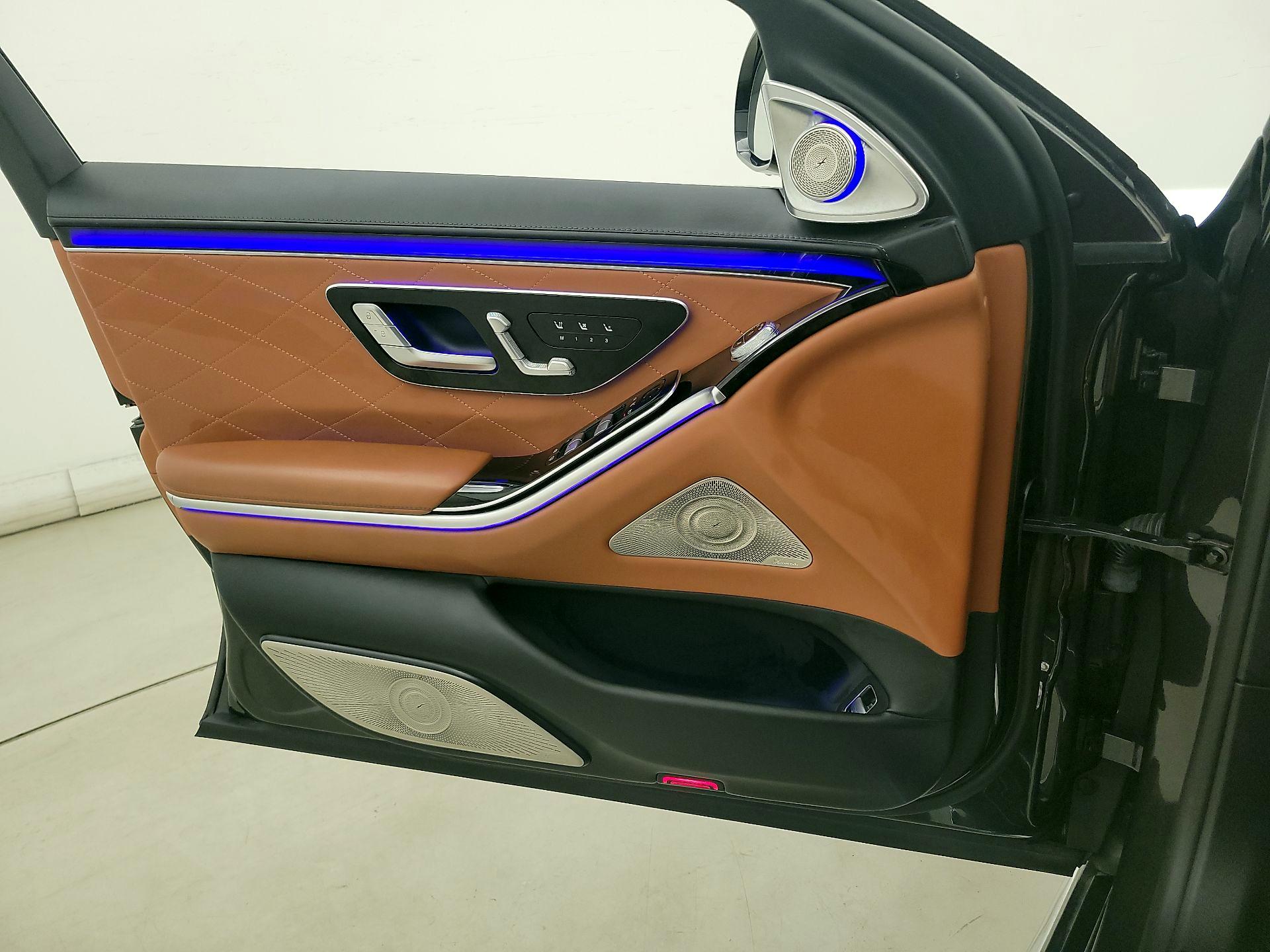 Thumbnail: 2021 Mercedes-Benz S-Class - 12