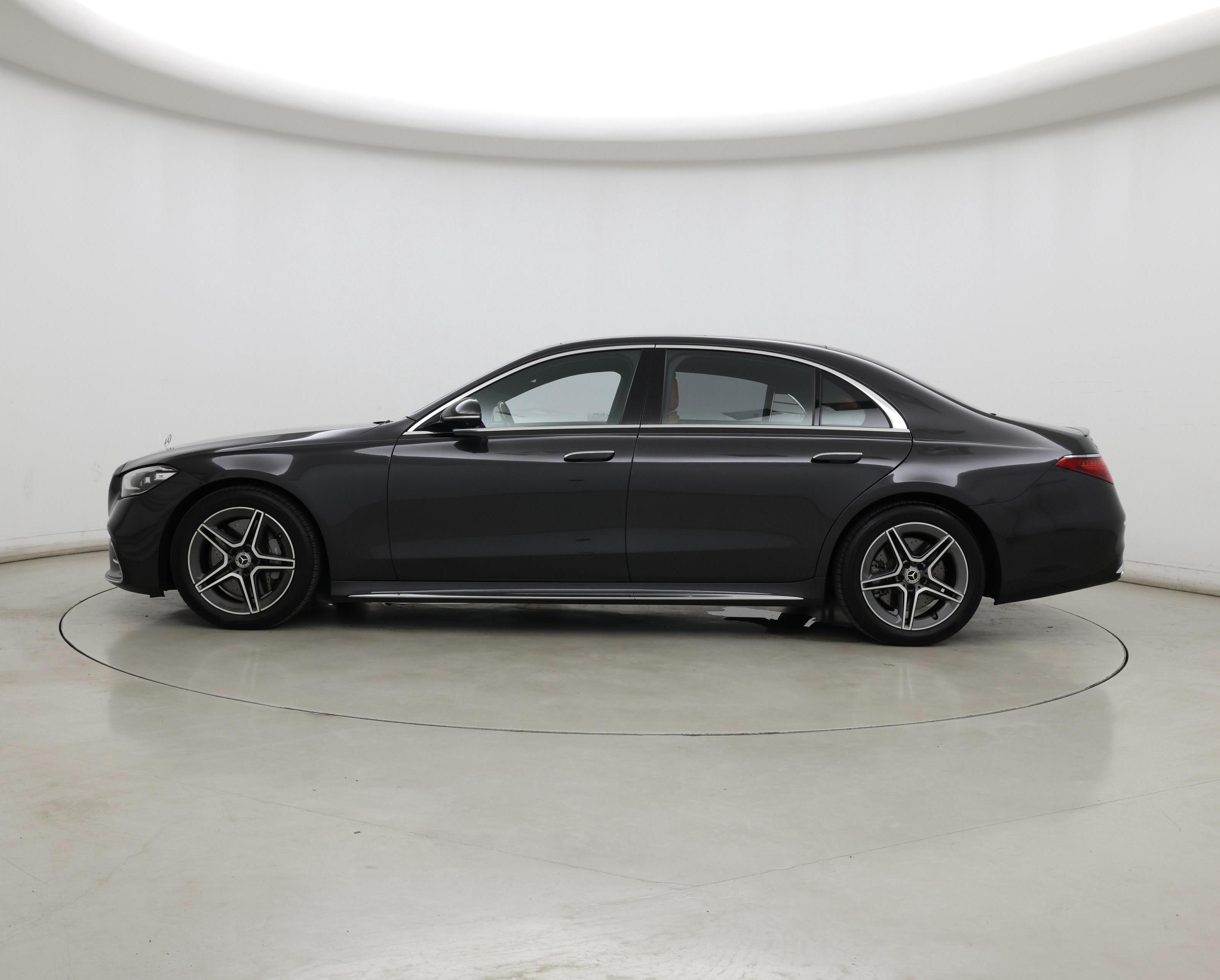 Thumbnail: 2021 Mercedes-Benz S-Class - 3