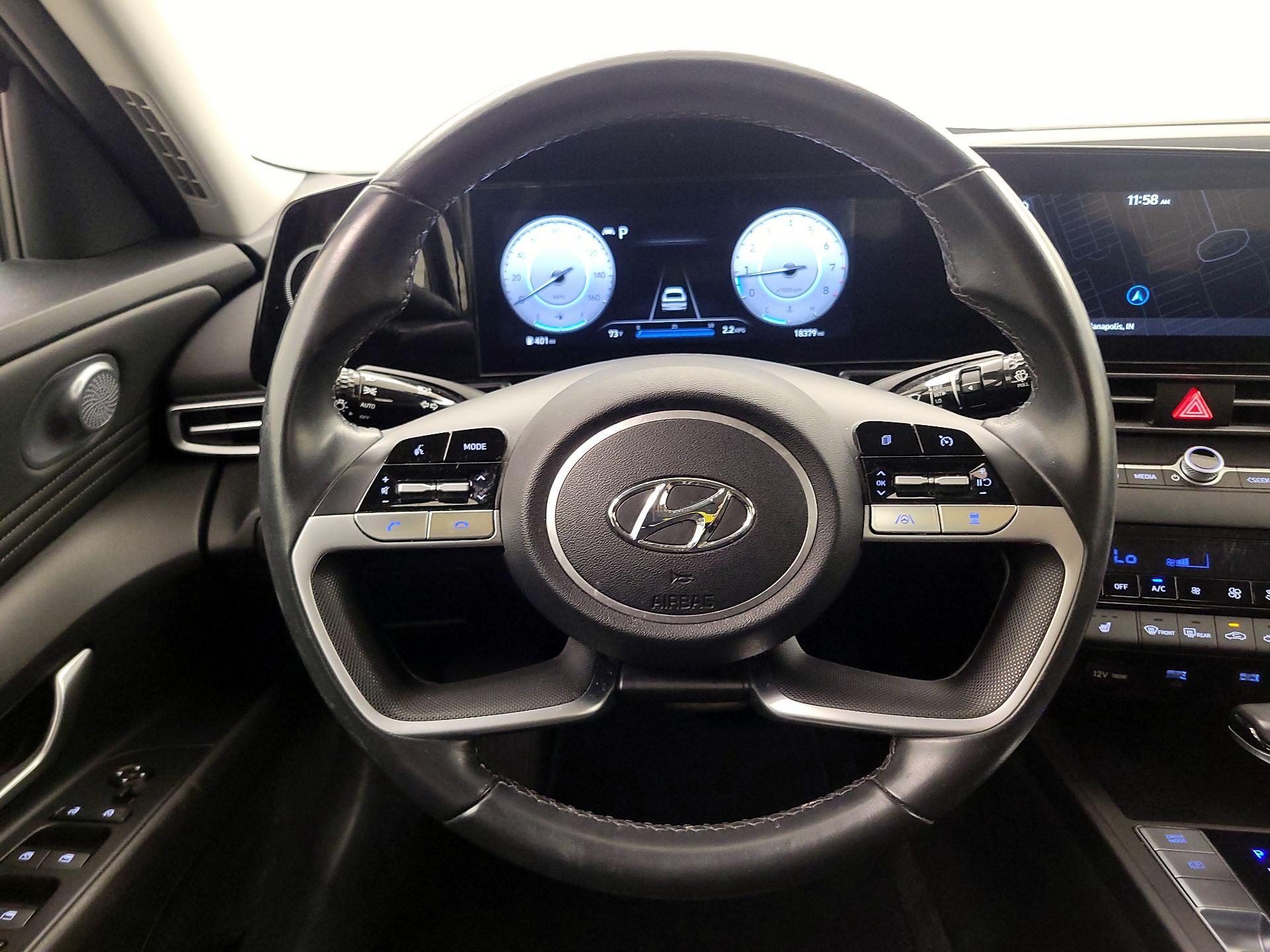 Thumbnail: 2023 Hyundai Elantra - 10