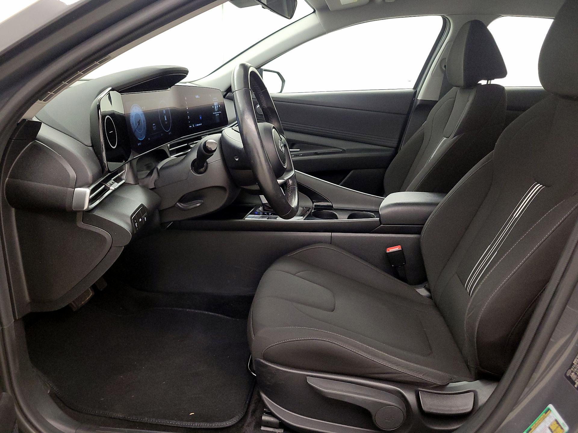 Thumbnail: 2023 Hyundai Elantra - 11