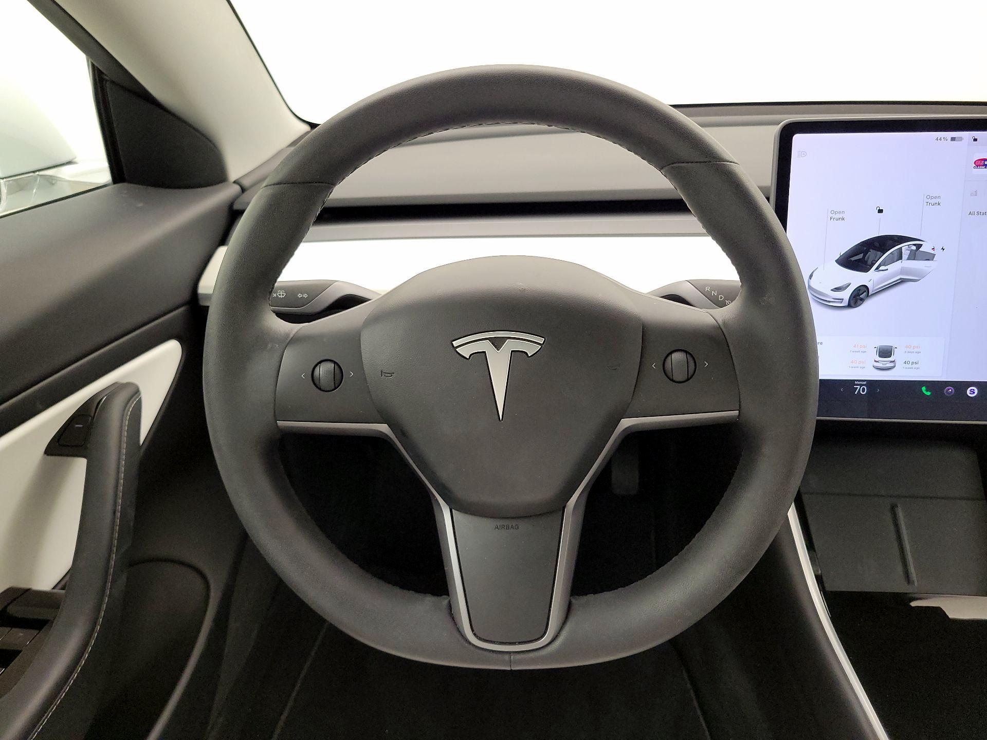 Thumbnail: 2020 Tesla Model 3 - 10