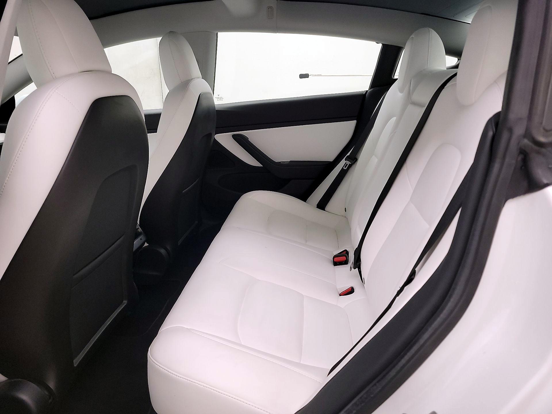 Thumbnail: 2020 Tesla Model 3 - 18