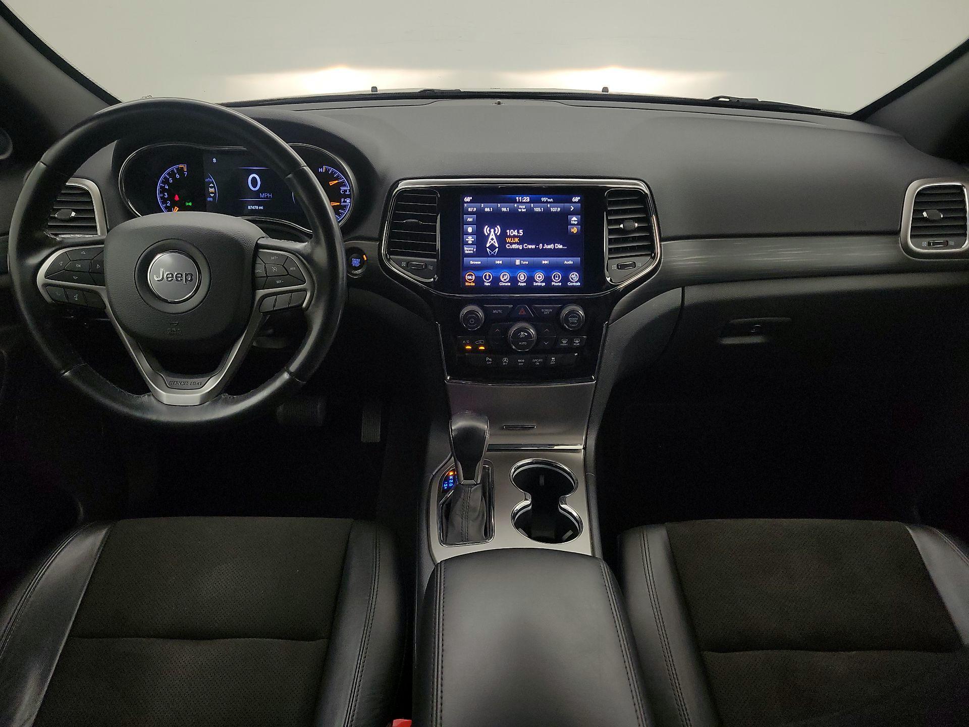 Thumbnail: 2020 Jeep Grand Cherokee - 9