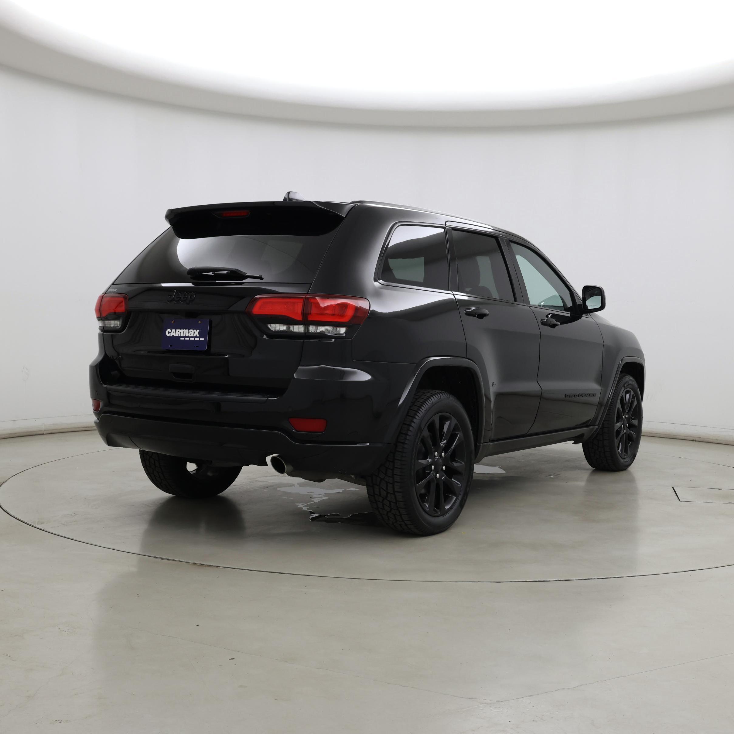 Thumbnail: 2020 Jeep Grand Cherokee - 8