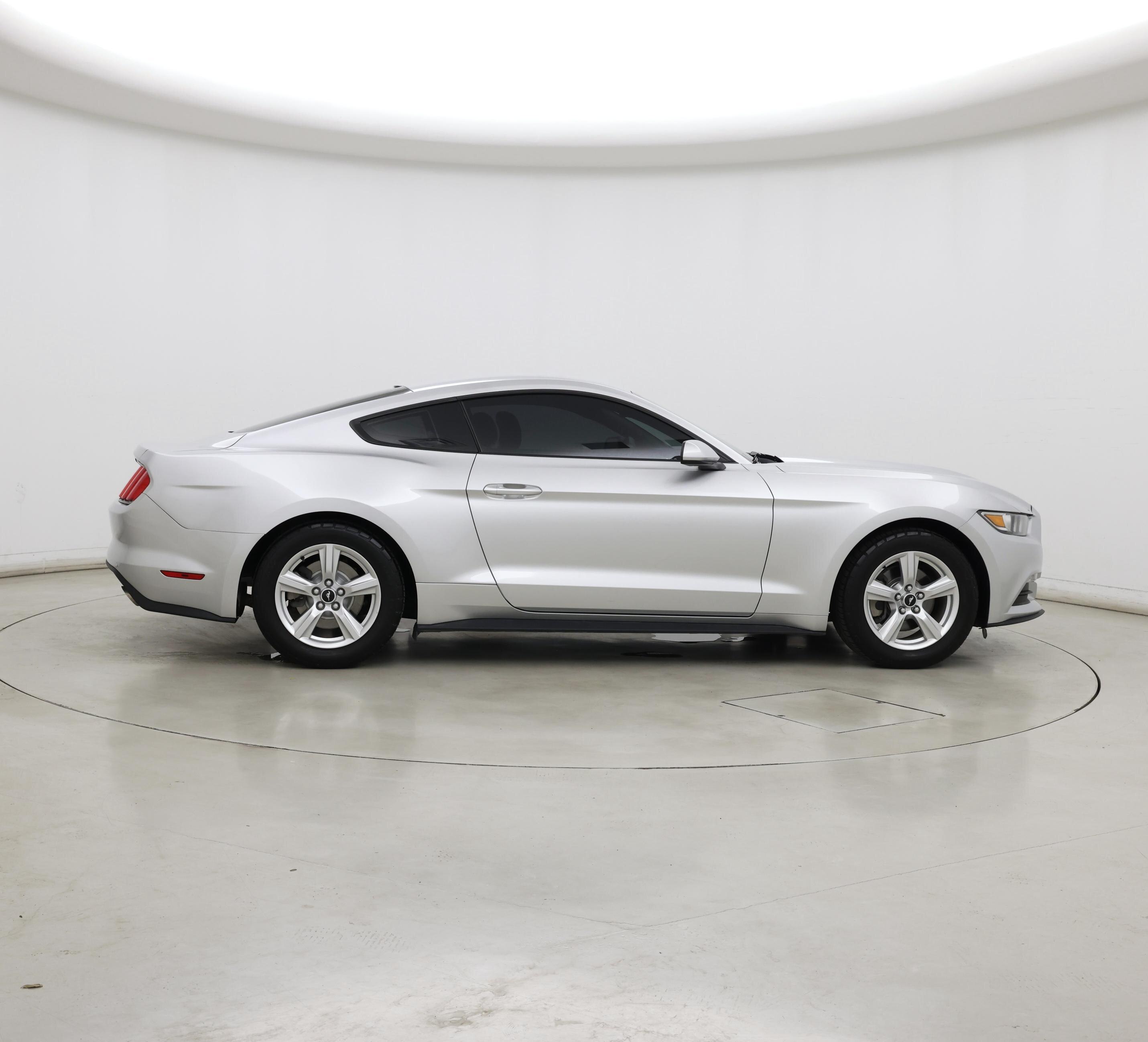Thumbnail: 2015 Ford Mustang - 7