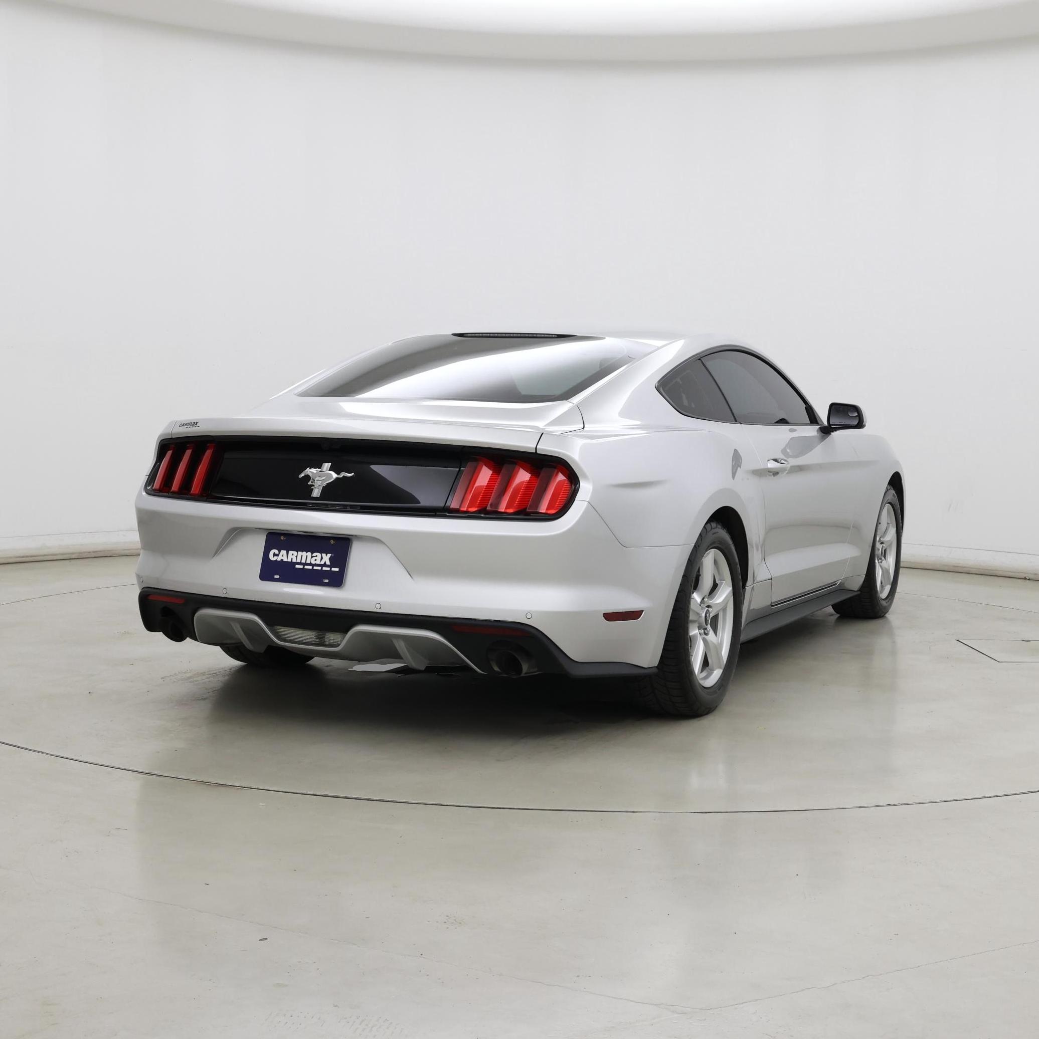 Thumbnail: 2015 Ford Mustang - 8