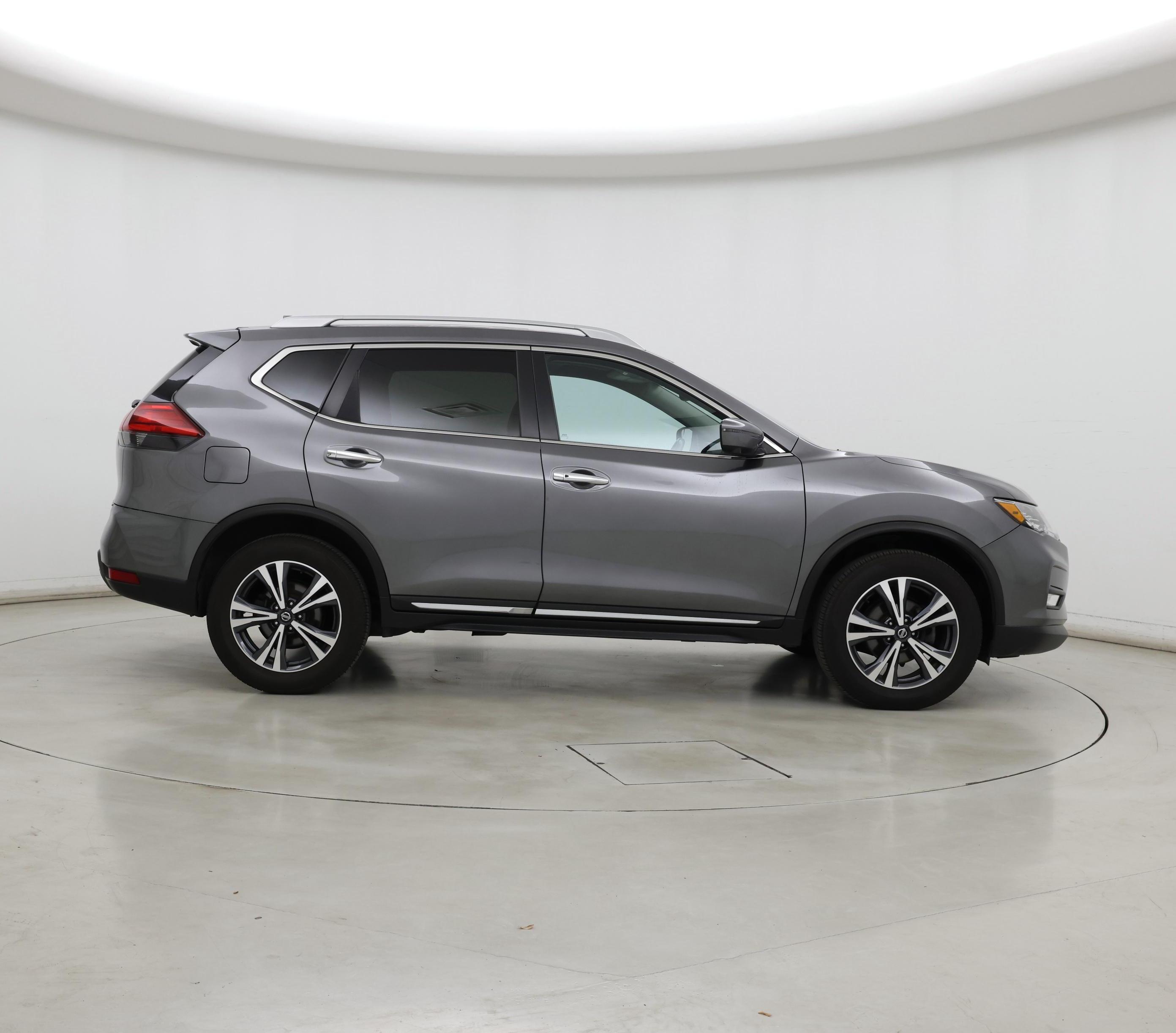 Thumbnail: 2017 Nissan Rogue - 7