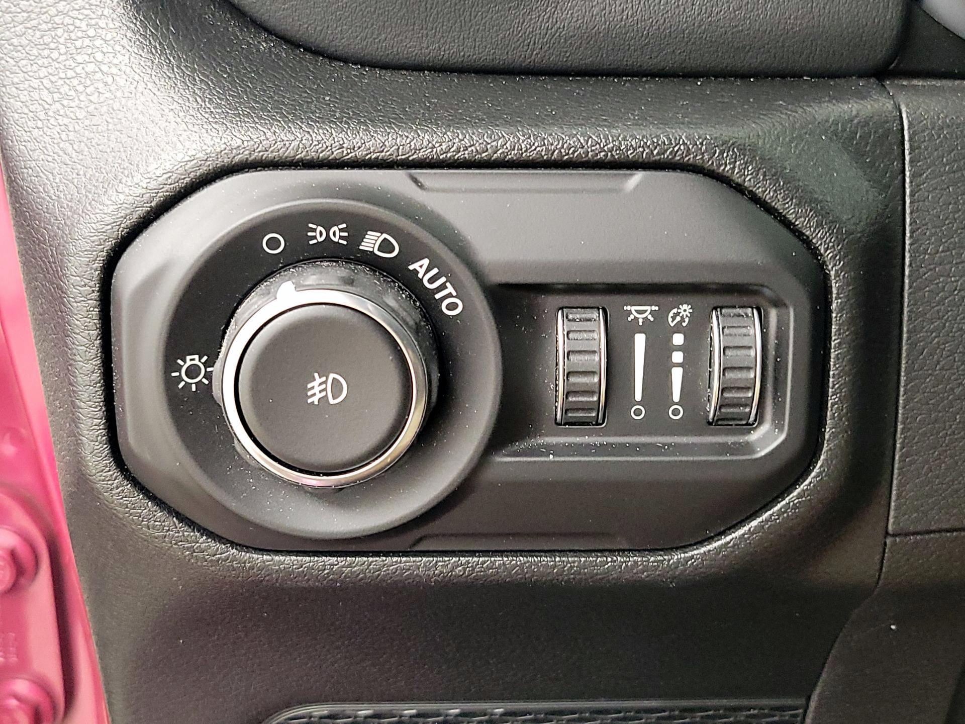 Thumbnail: 2022 Jeep Wrangler - 13