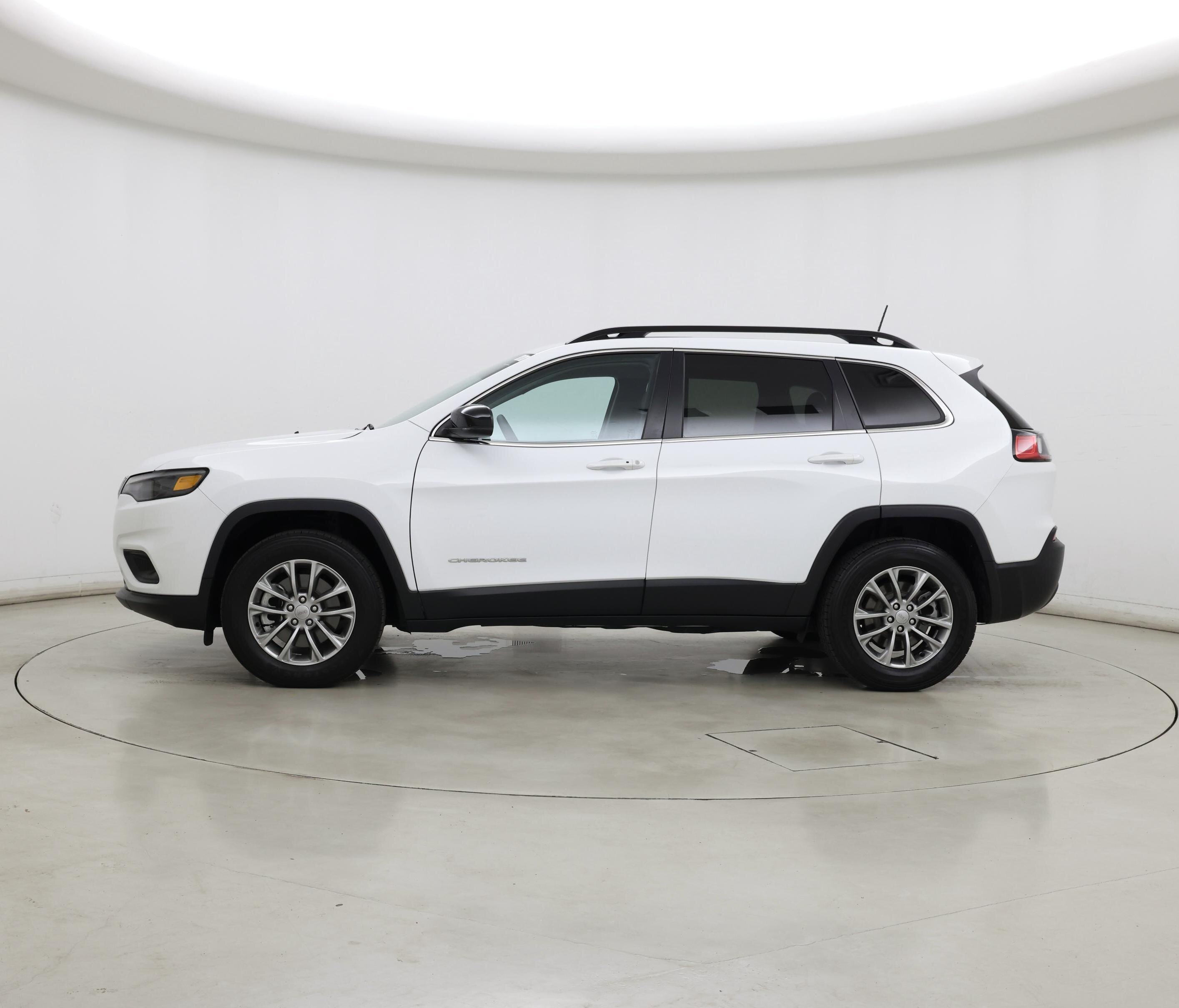 Thumbnail: 2022 Jeep Cherokee - 3