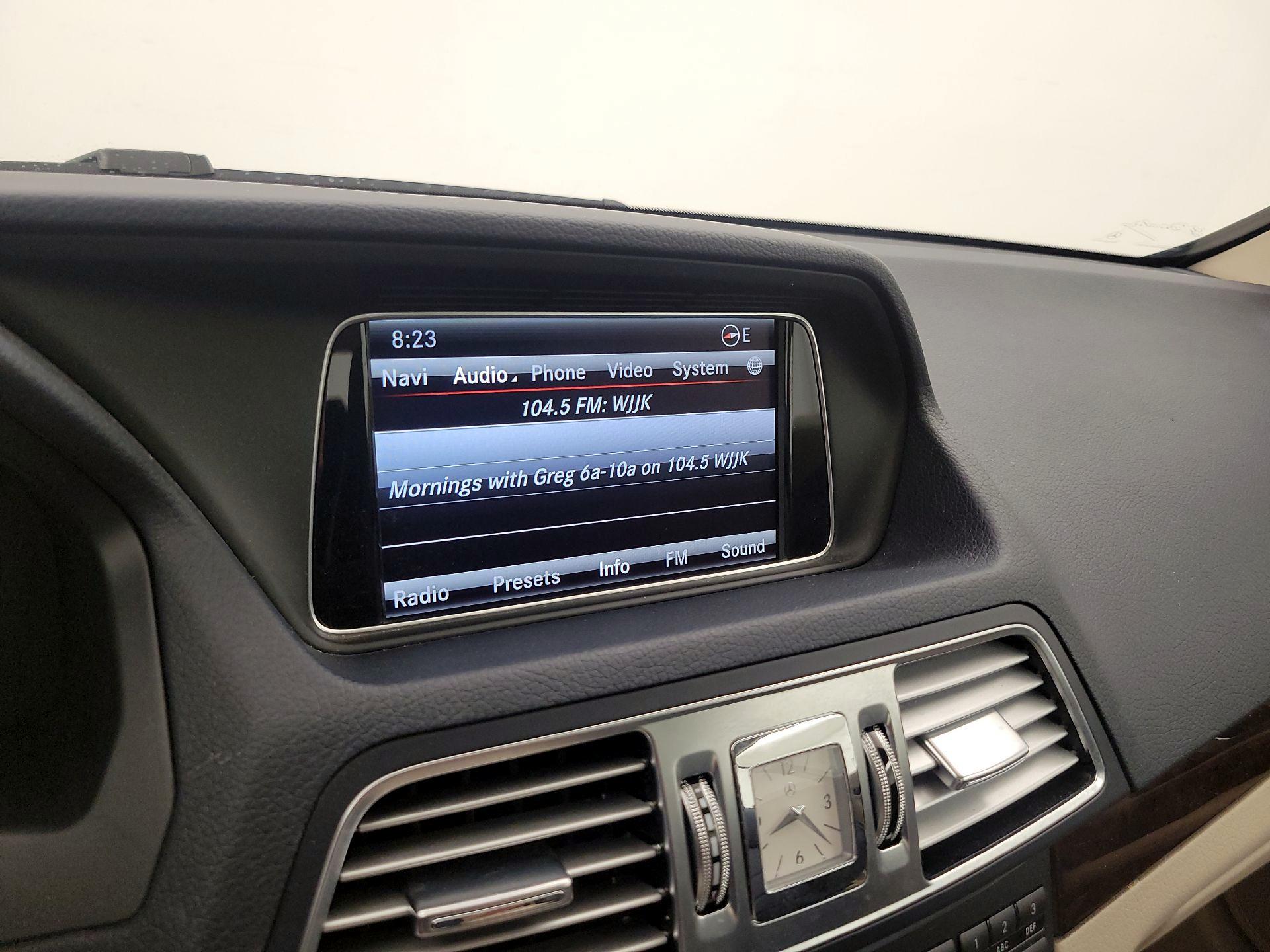 Thumbnail: 2014 Mercedes-Benz E-Class - 16