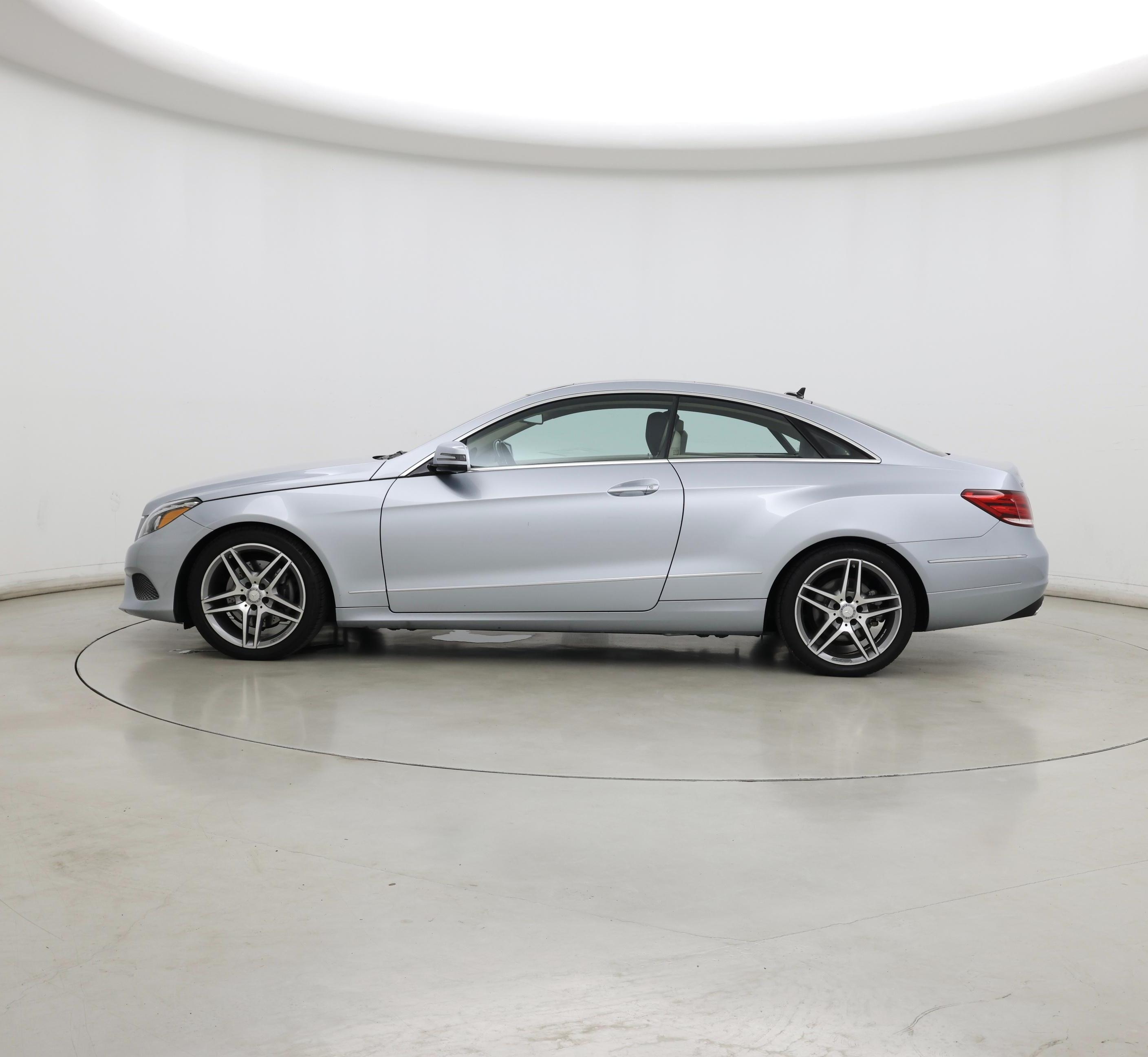 Thumbnail: 2014 Mercedes-Benz E-Class - 3