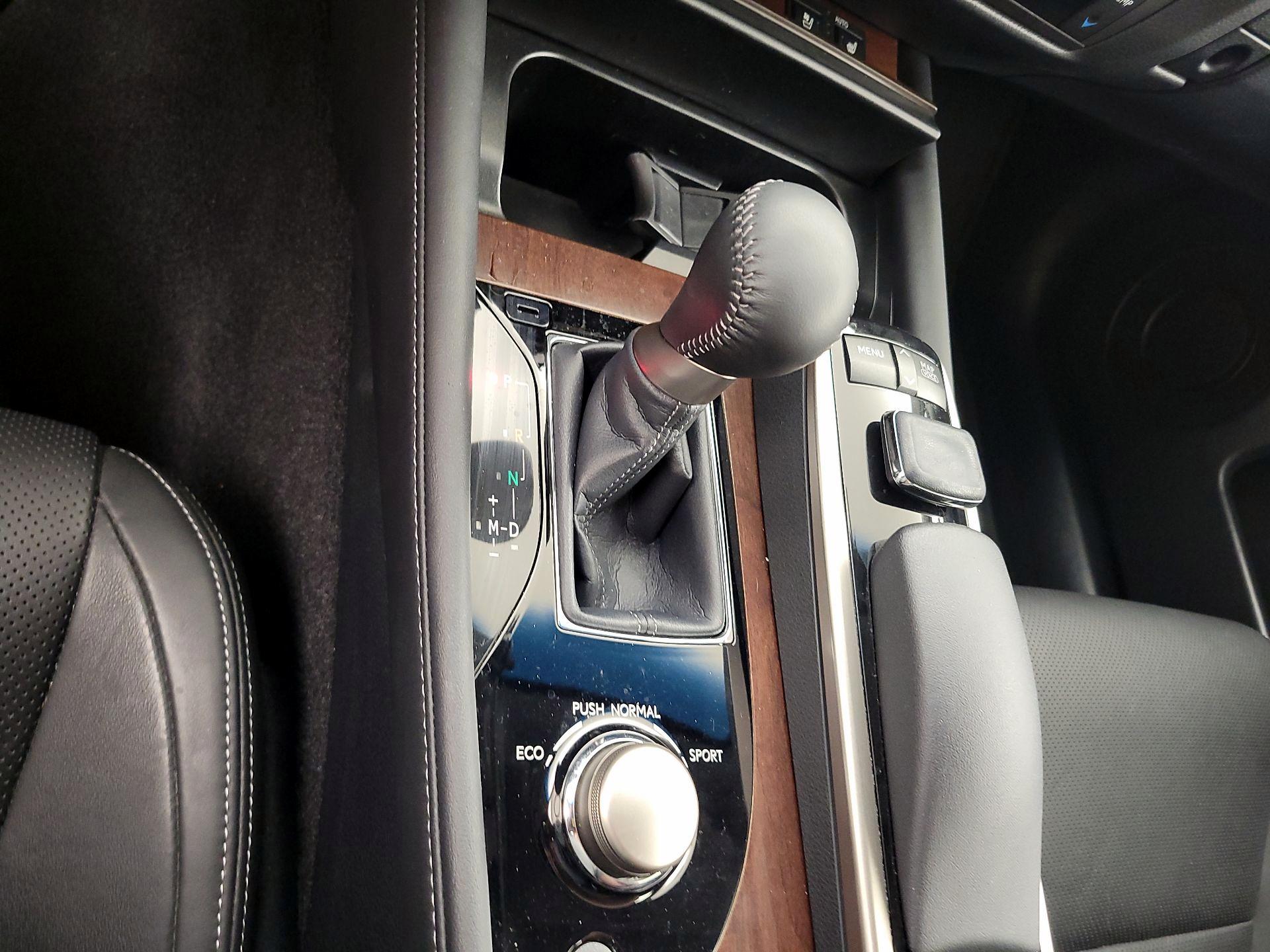 Thumbnail: 2015 Lexus GS - 18