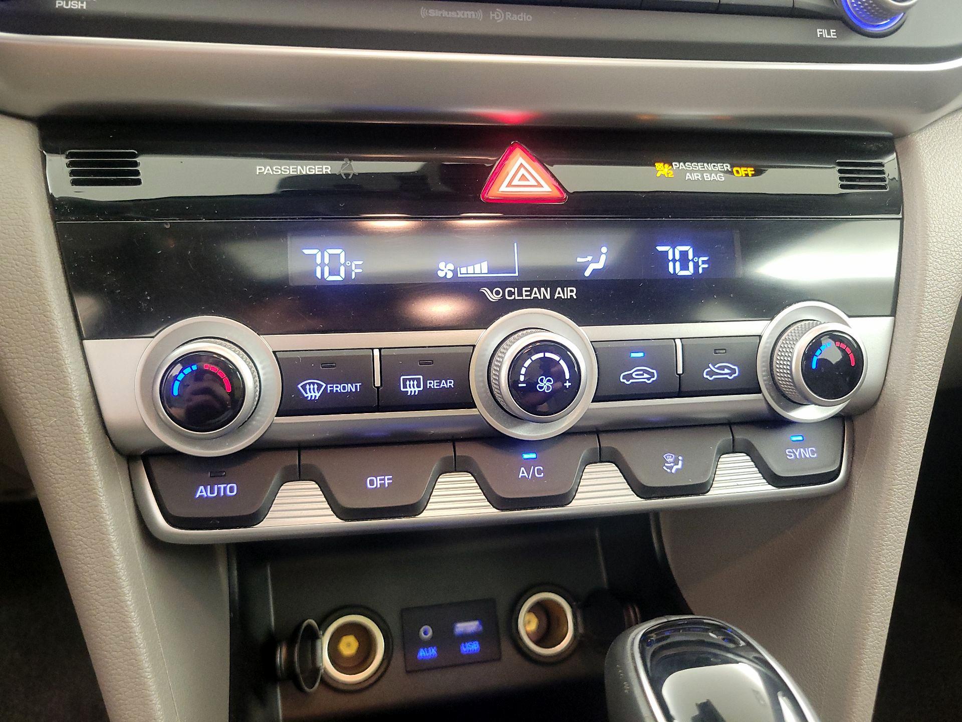 Thumbnail: 2020 Hyundai Elantra - 16