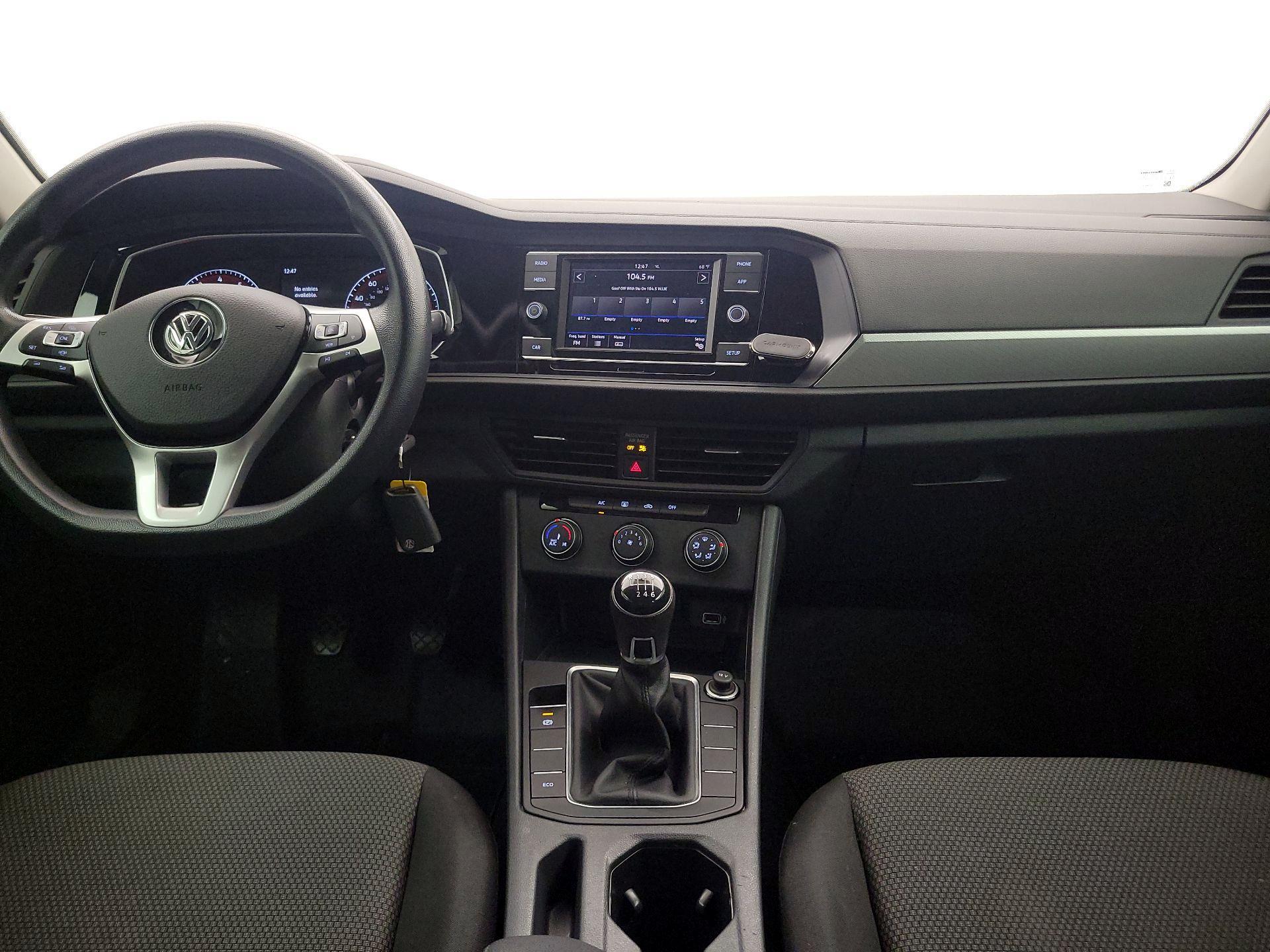 Thumbnail: 2019 Volkswagen Jetta - 9