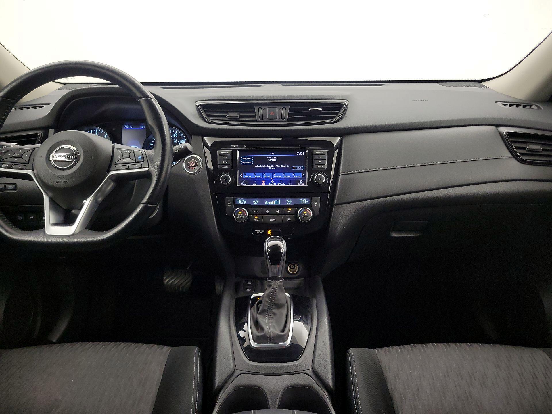 Thumbnail: 2020 Nissan Rogue - 9