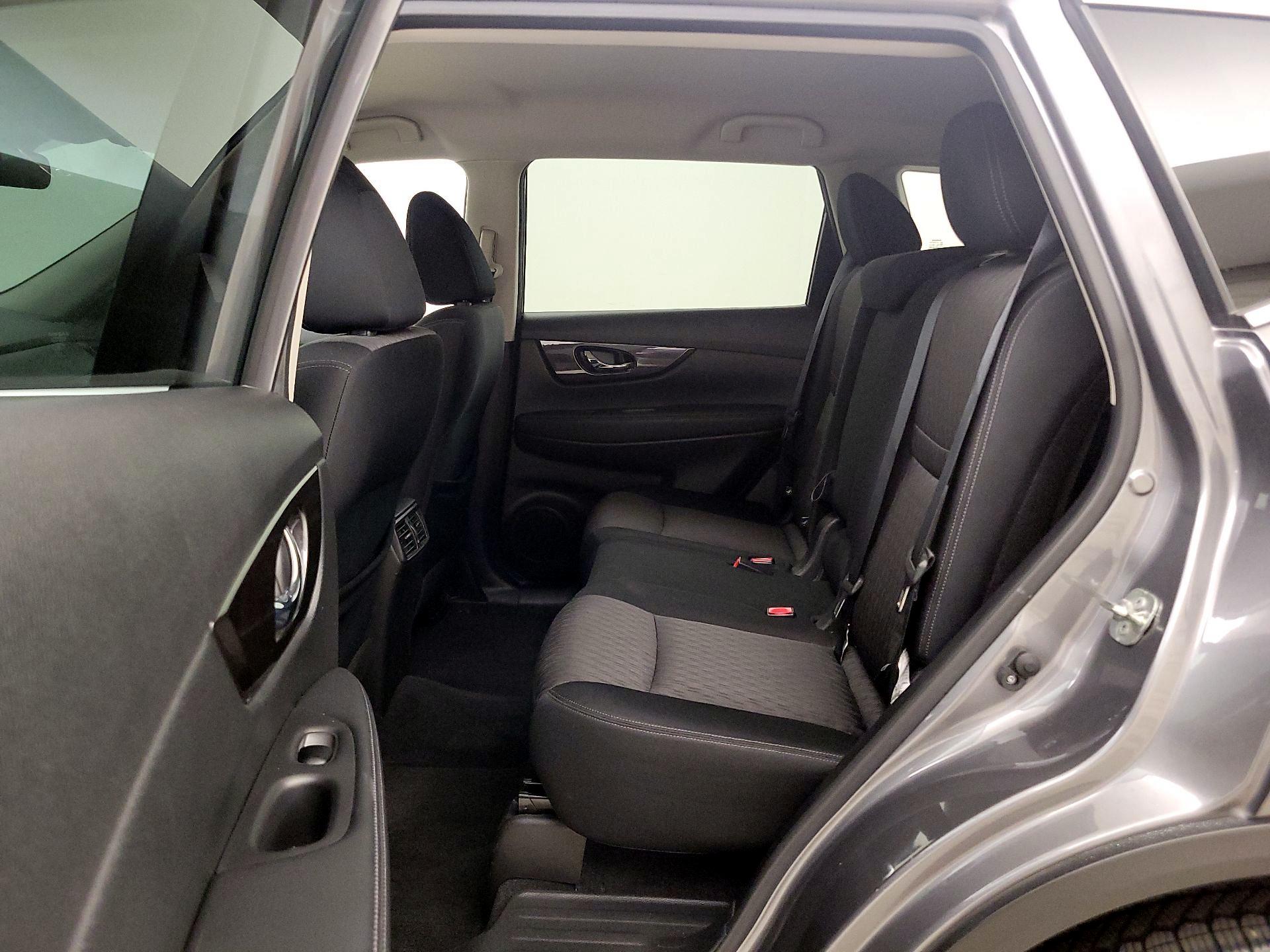 Thumbnail: 2020 Nissan Rogue - 20