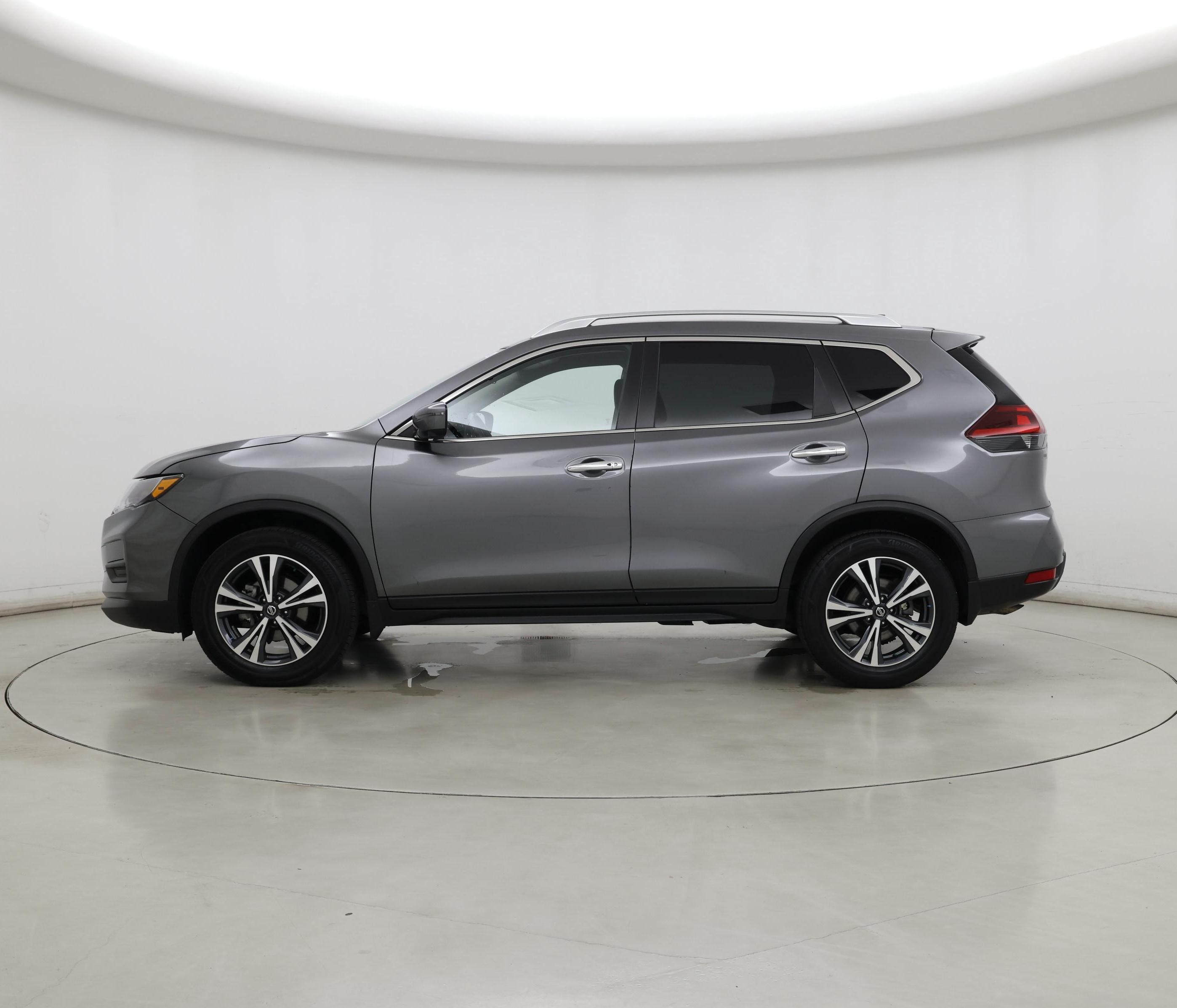 Thumbnail: 2020 Nissan Rogue - 3