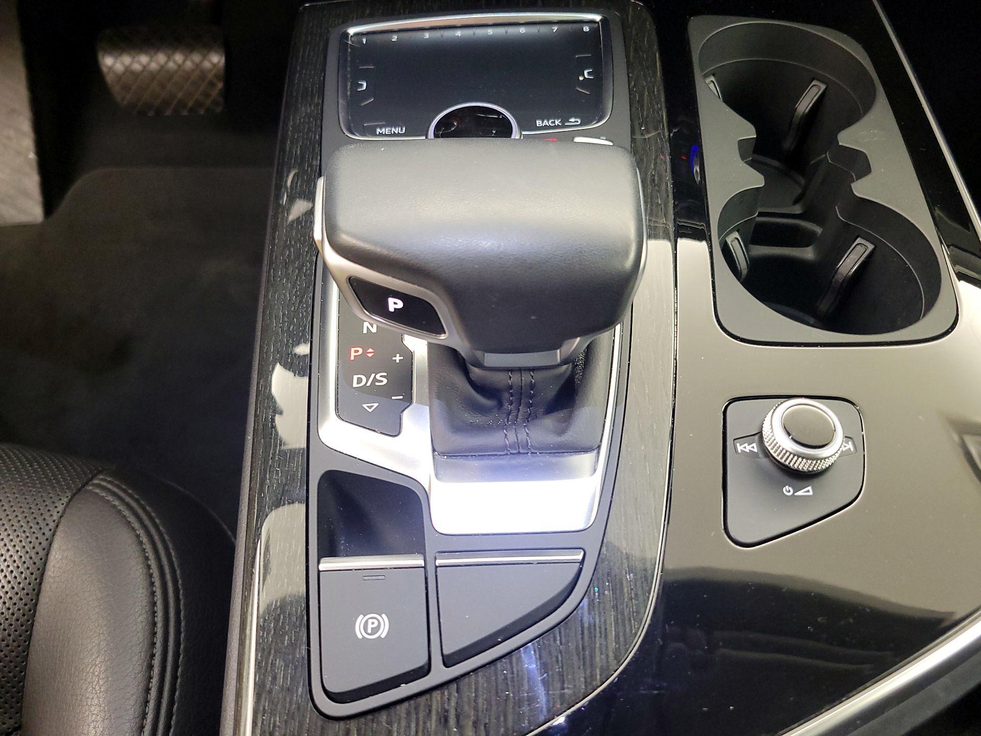 Thumbnail: 2019 Audi Q7 - 18