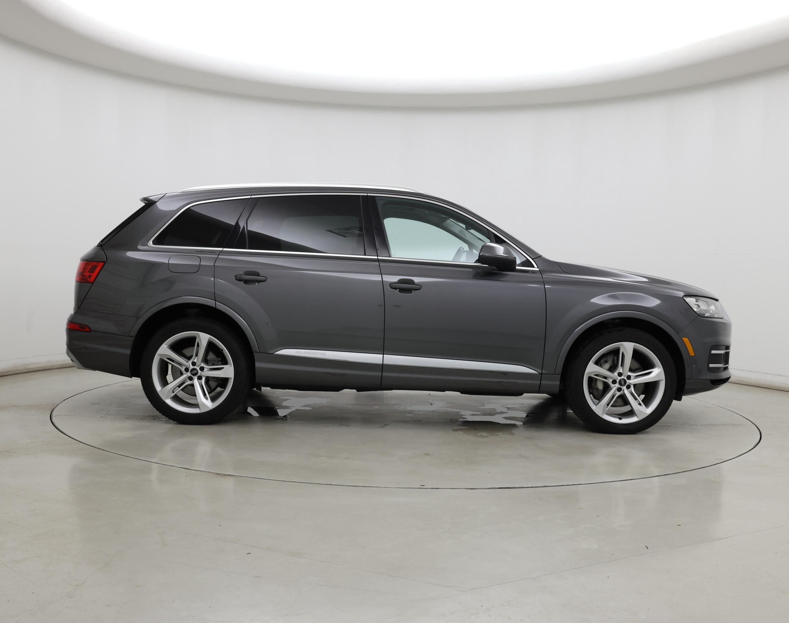 Thumbnail: 2019 Audi Q7 - 7