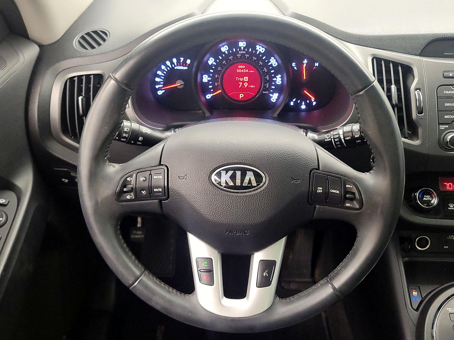 Thumbnail: 2013 Kia Sportage - 10