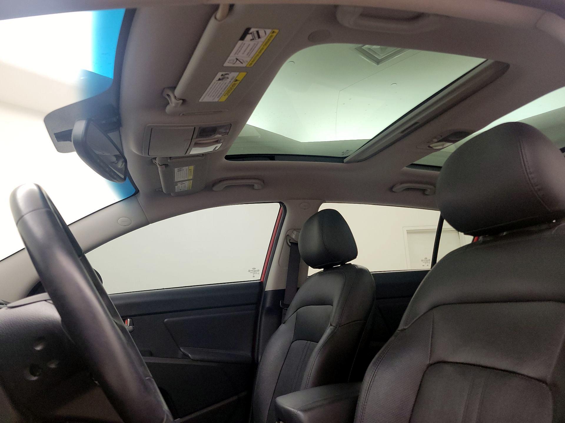 Thumbnail: 2013 Kia Sportage - 19