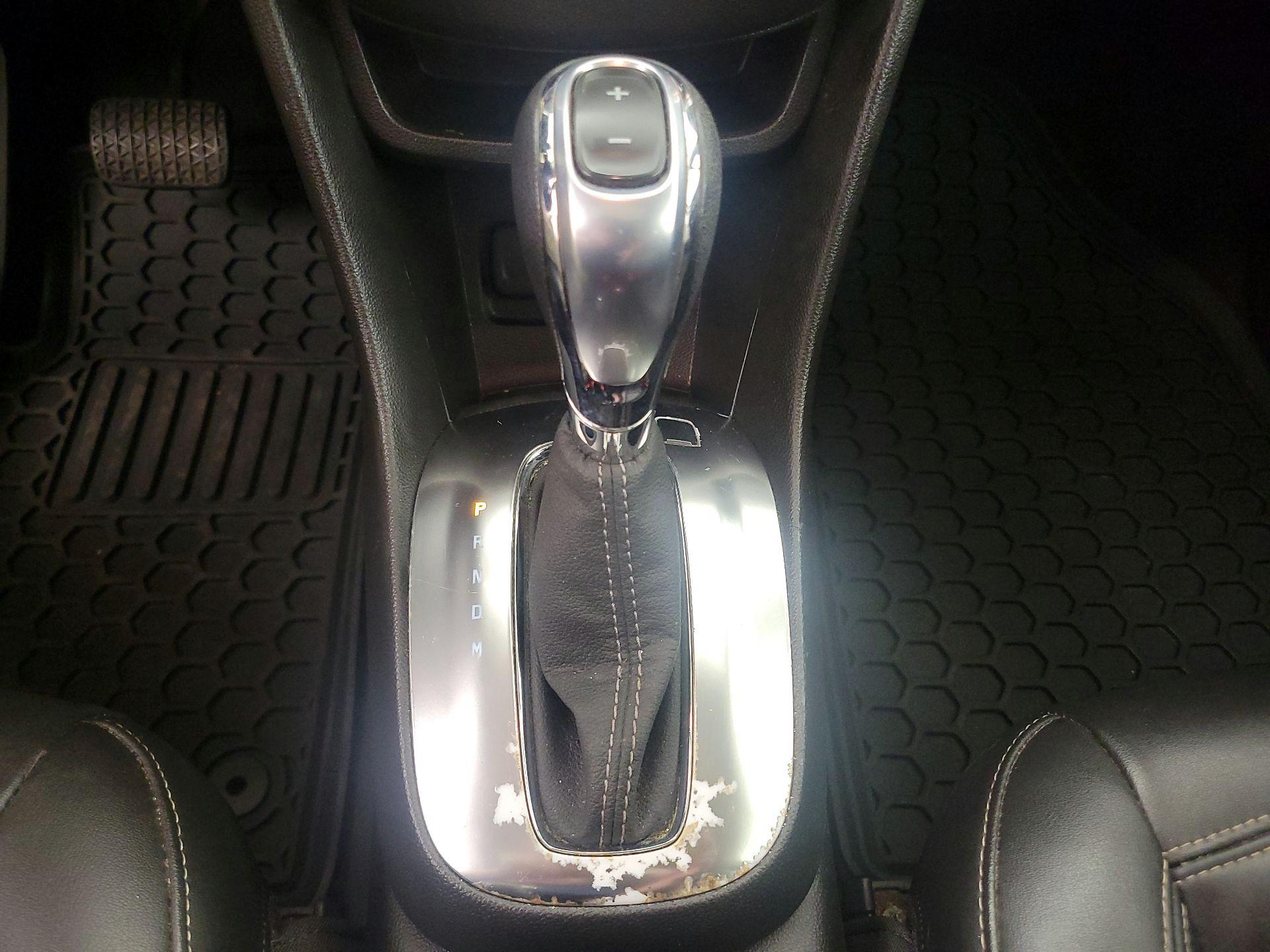 Thumbnail: 2015 Buick Encore - 18