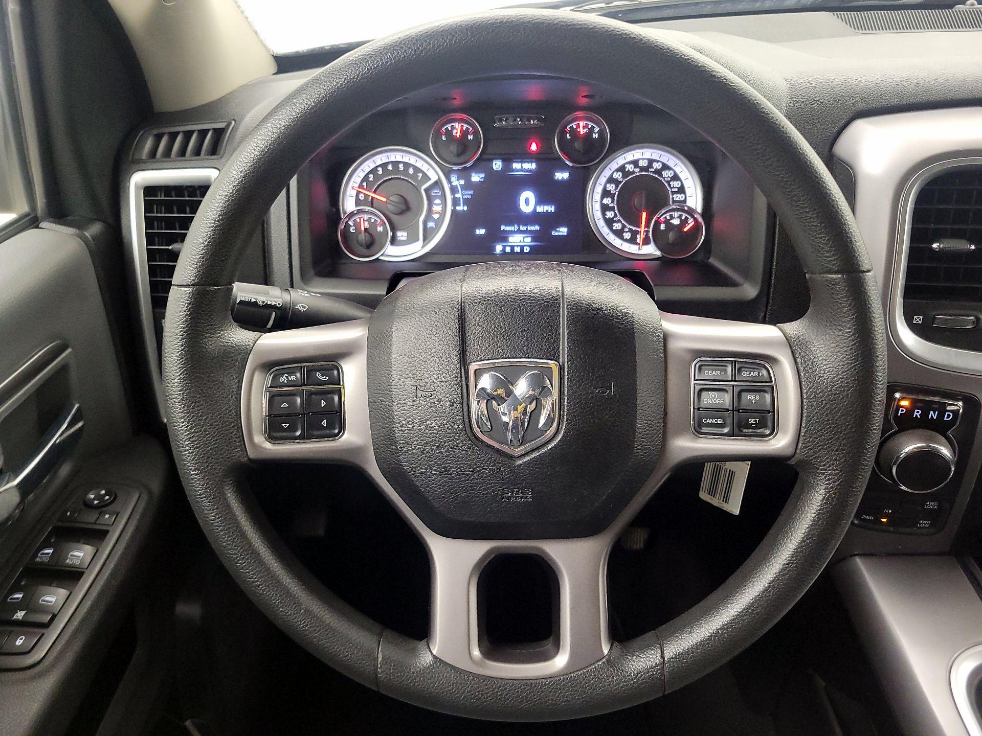 Thumbnail: 2023 RAM 1500 Classic - 10