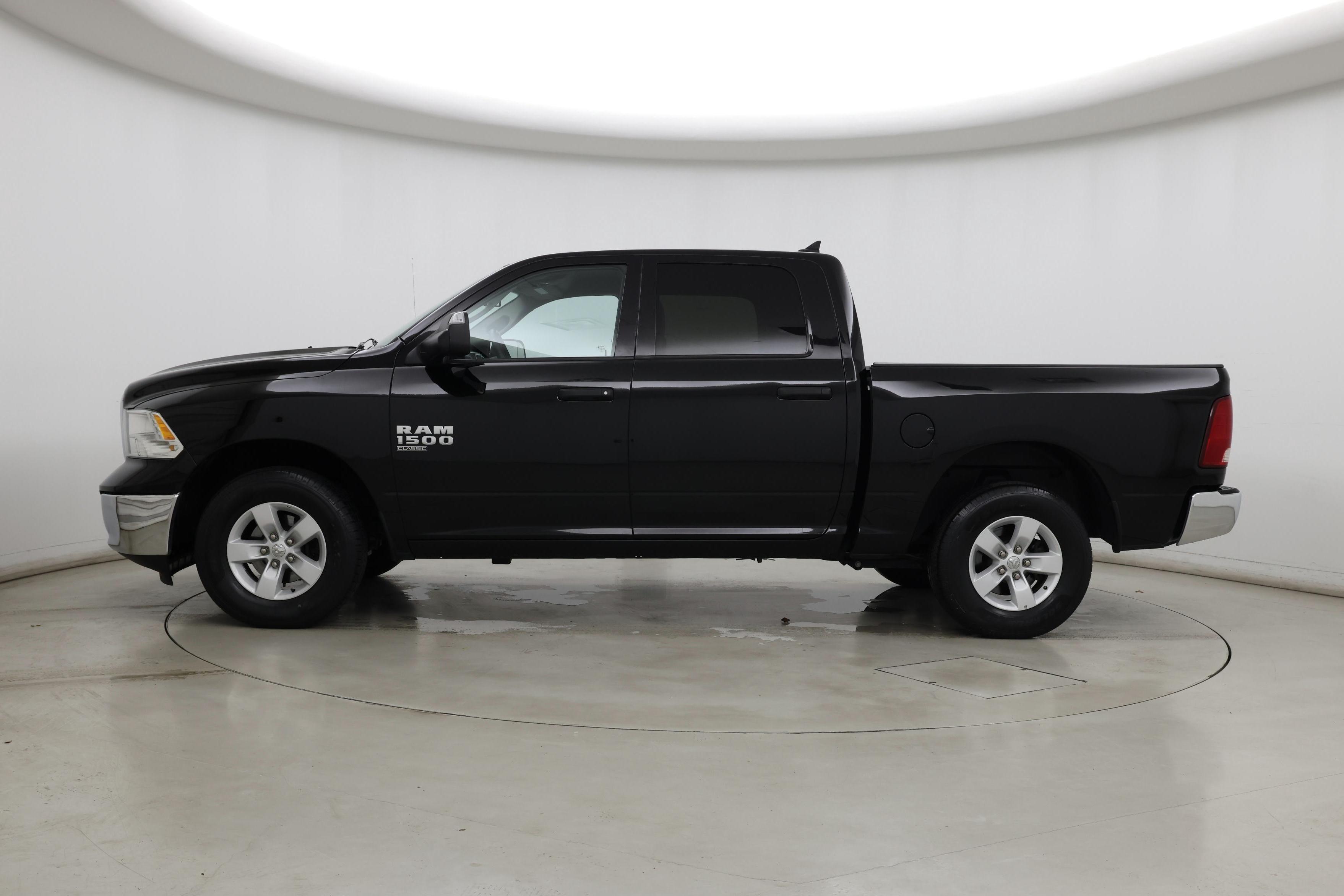 Thumbnail: 2023 RAM 1500 Classic - 3