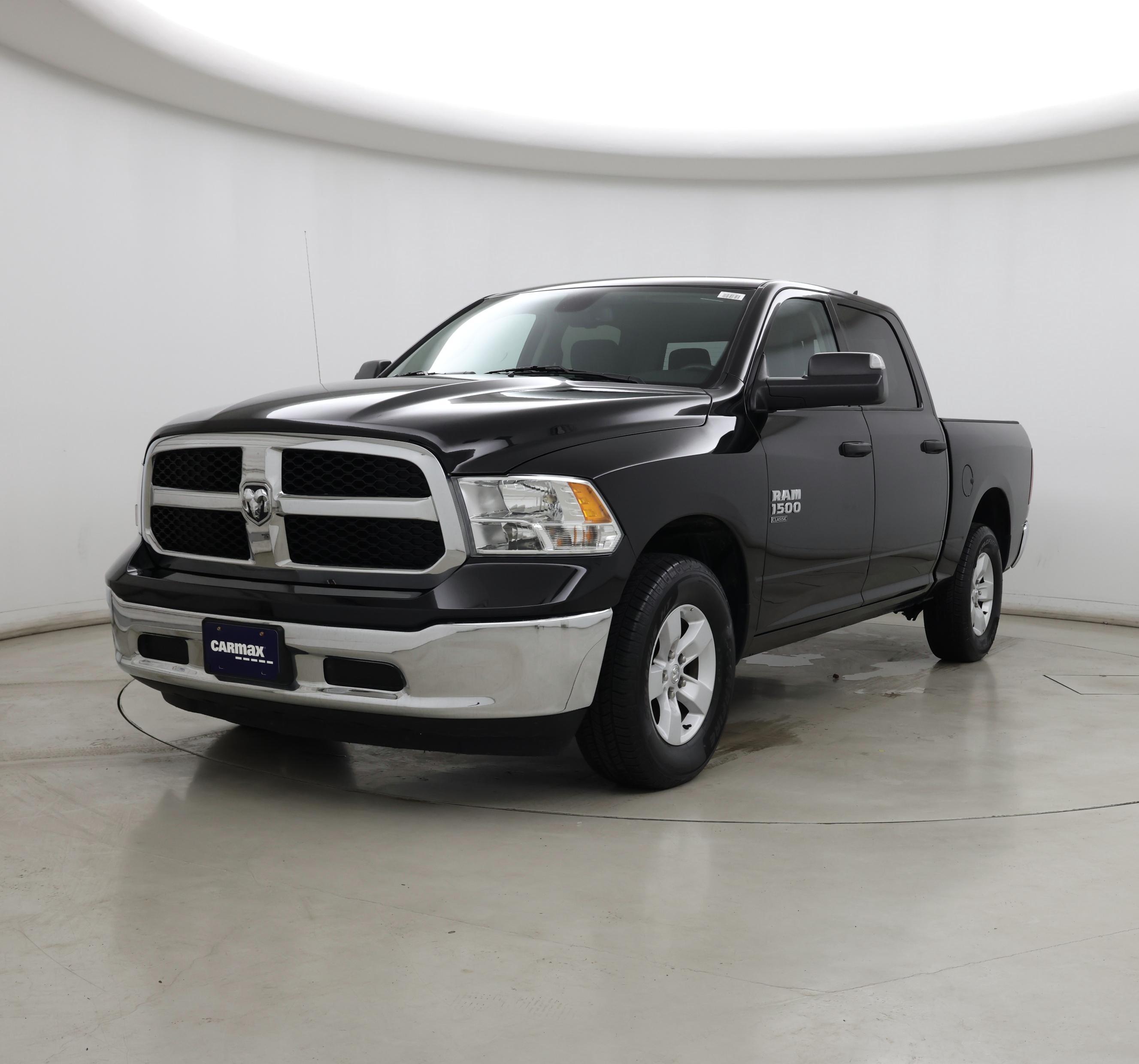 Thumbnail: 2023 RAM 1500 Classic - 4