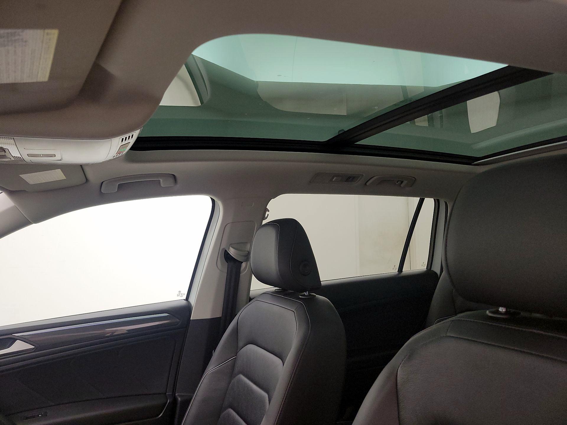 Thumbnail: 2019 Volkswagen Tiguan - 20