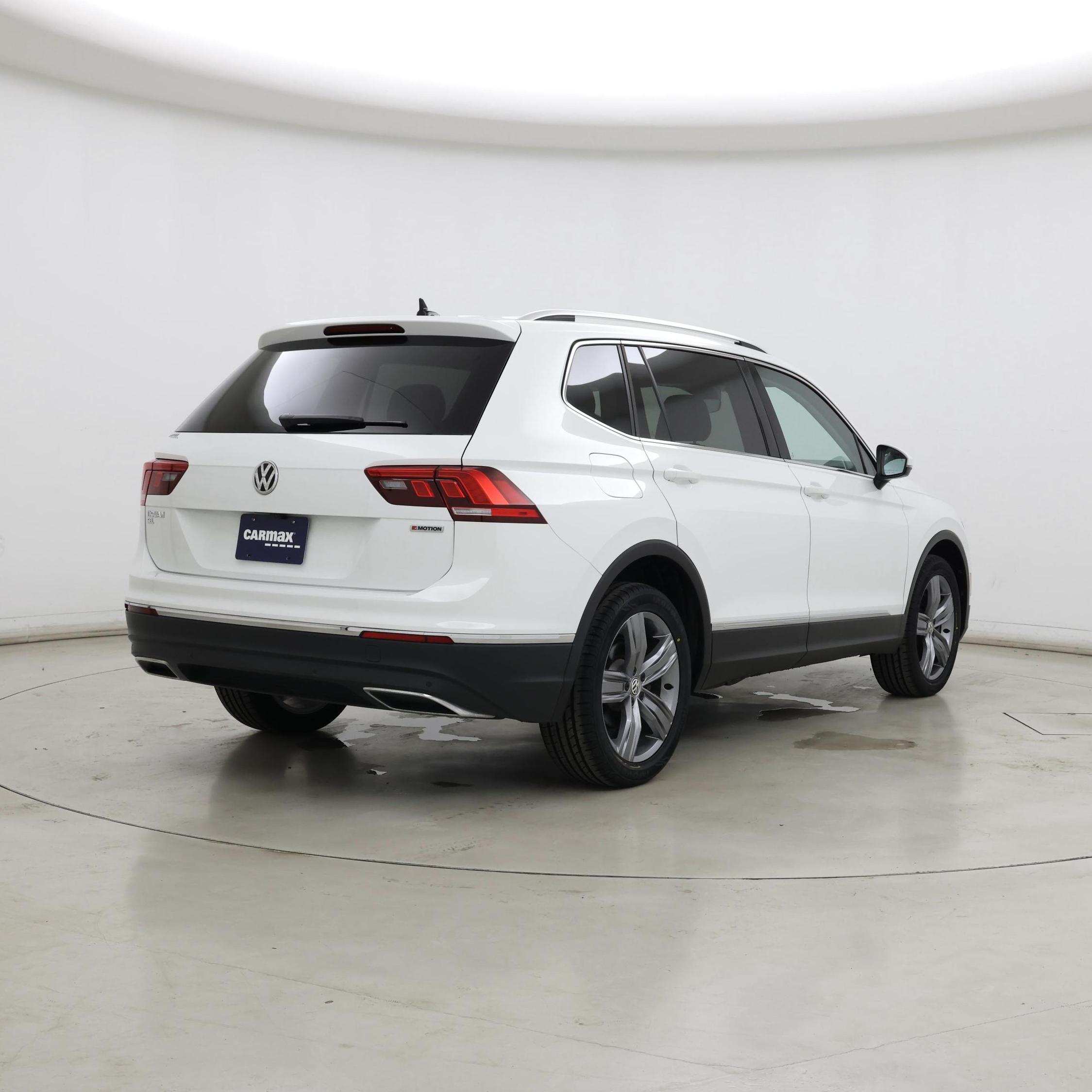 Thumbnail: 2019 Volkswagen Tiguan - 8